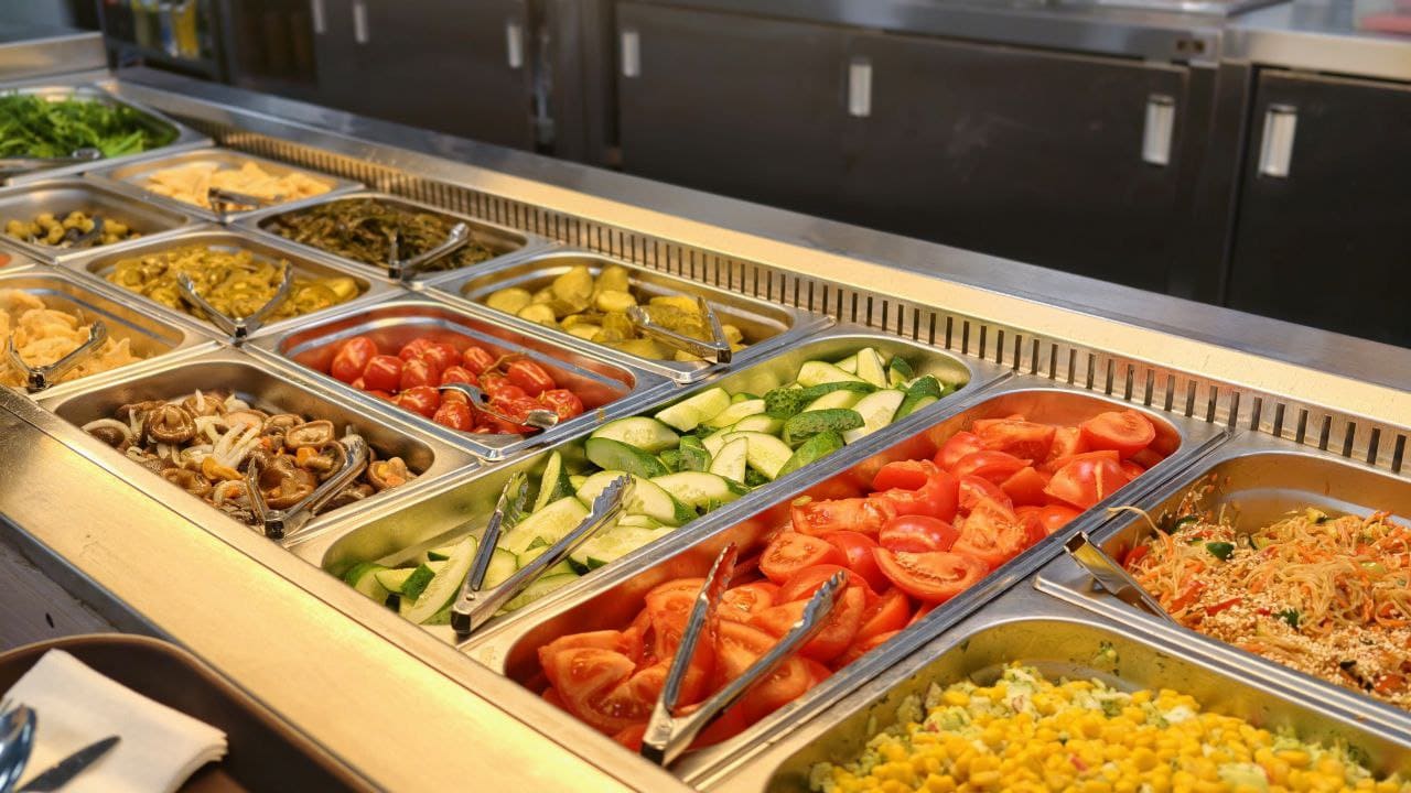 Сборы по плаванию SwimRocket в Волгограде – детская программа, Москва - Волгоград. Путевки на детские программы на 2026 год, фото питания 3