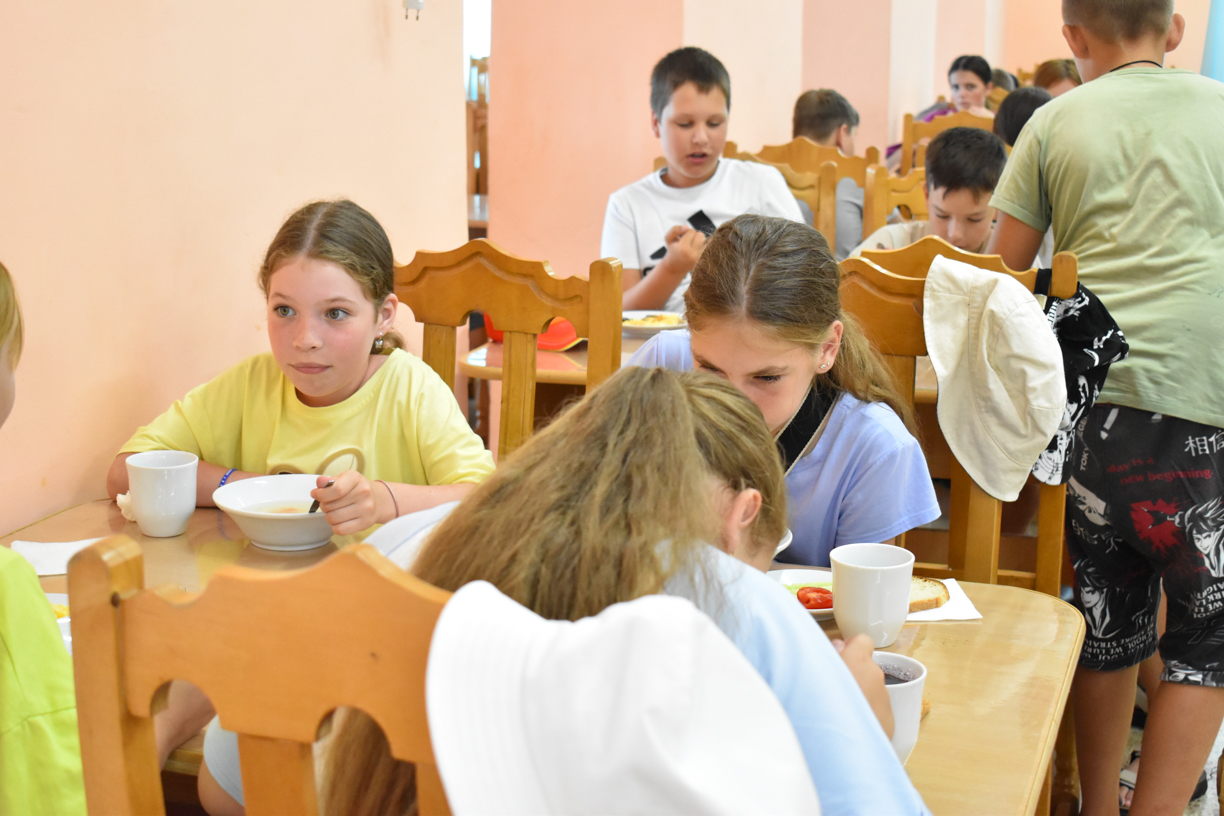 ДОЛ Парус – лагерь на море, Крым, Евпатория. Путевки в детский лагерь на 2026 год, фото питания 4