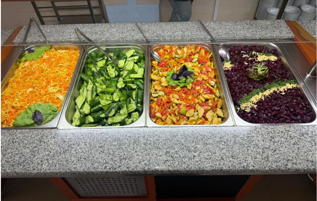 Кульбит в ДОЛ Жемчужина – лагерь на море, Крым, Евпатория. Путевки в детский лагерь на 2026 год, фото питания 3