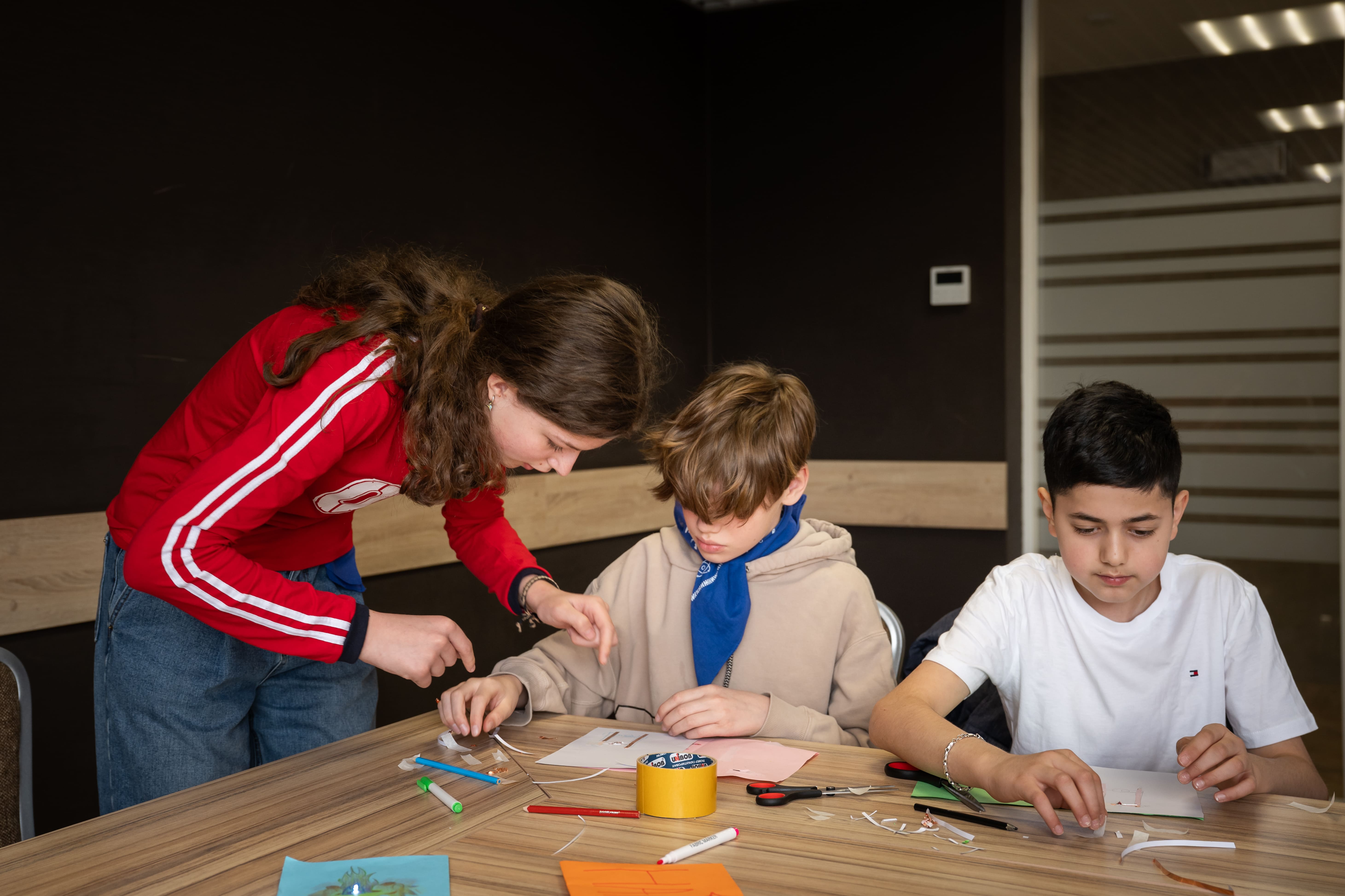 Инжиниум. ИТ-каникулы в Амакс Новая Истра – IT и математический лагерь, Московская обл., Истринский р-н. Путевки в детский лагерь на 2026 год, фото программы 7