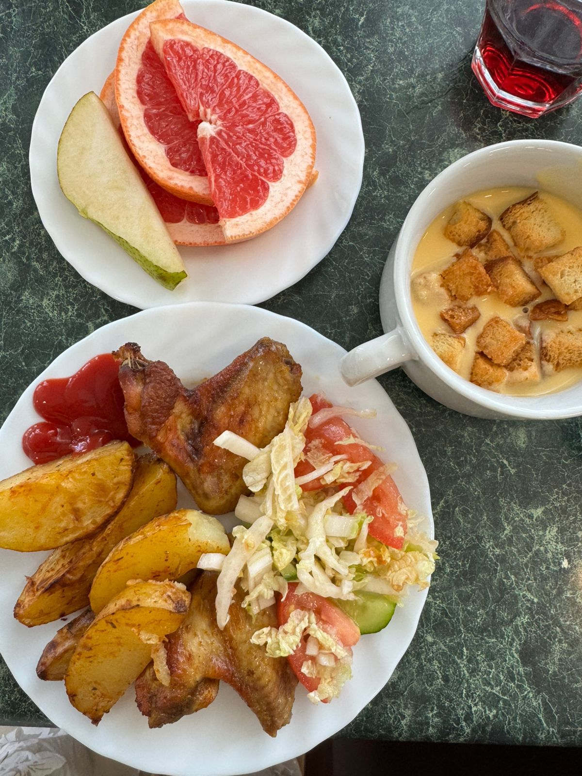 Киносмена Азбука Видеосъемки и Кино Подмосковье – творческий лагерь, Московская обл., Серпухов. Путевки в детский лагерь на 2026 год, фото питания 1