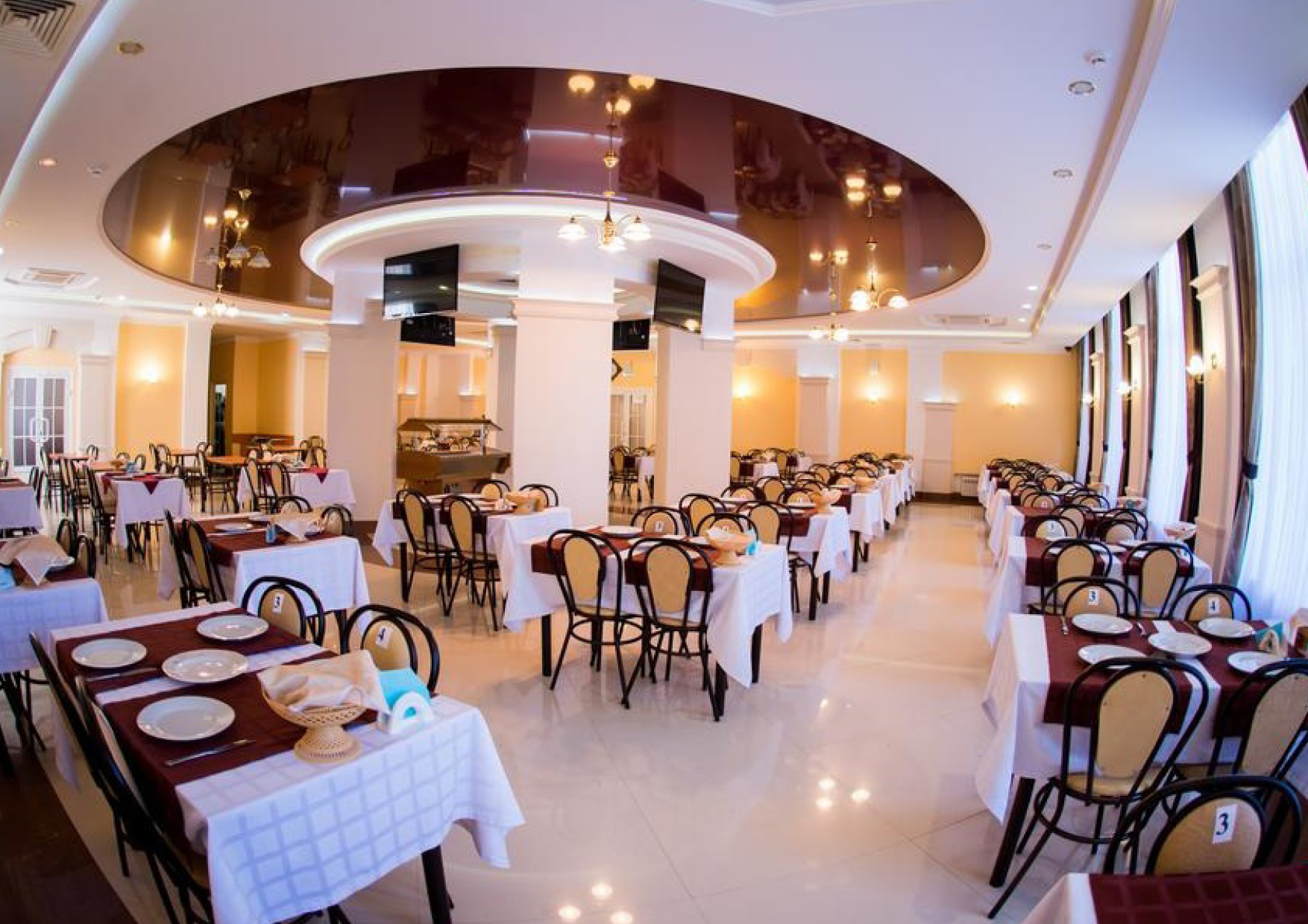 Logo Polis. Саранск – языковой лагерь, Мордовия, Саранск. Путевки в детский лагерь на 2025-2026 год, фото питания 1