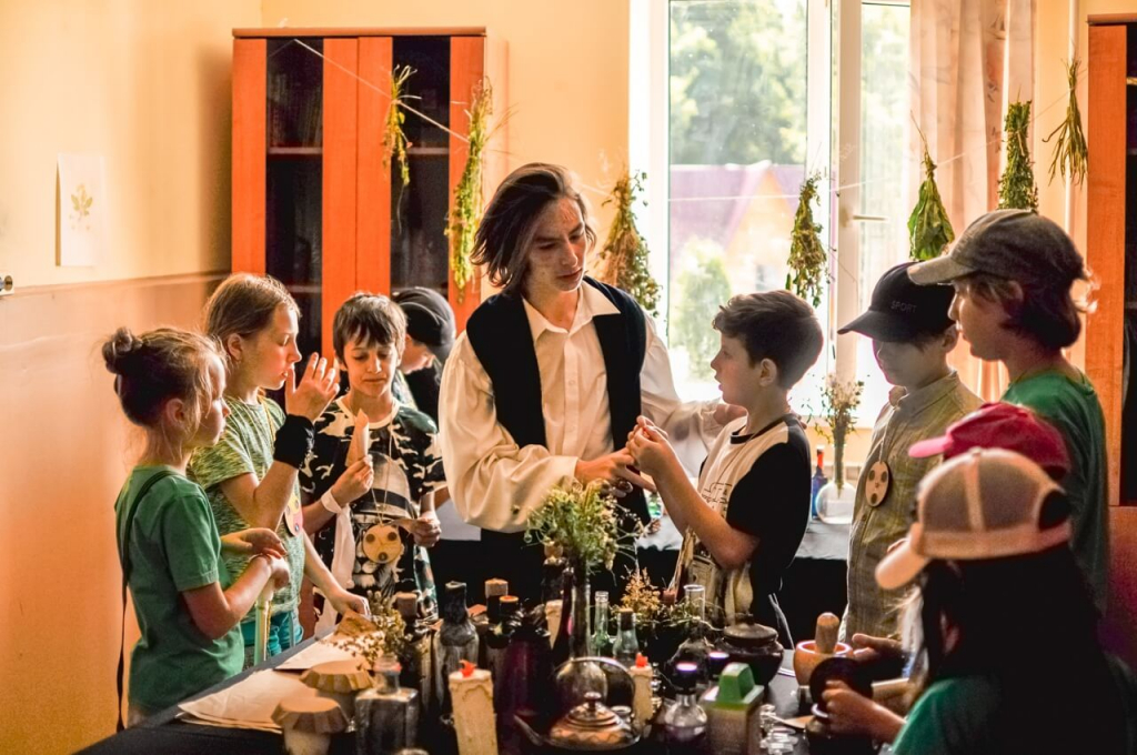 Грани Миров – тематический лагерь, Калужская обл., Жуковский р-н. Путевки в детский лагерь на 2026 год, фото программы 3