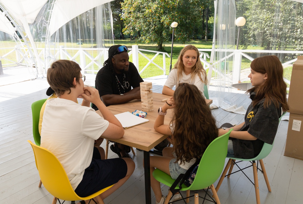 Enjoy Camp English Салют – языковой лагерь, Московская обл., Домодедово. Путевки в детский лагерь на 2026-2027 год, фото программы 6