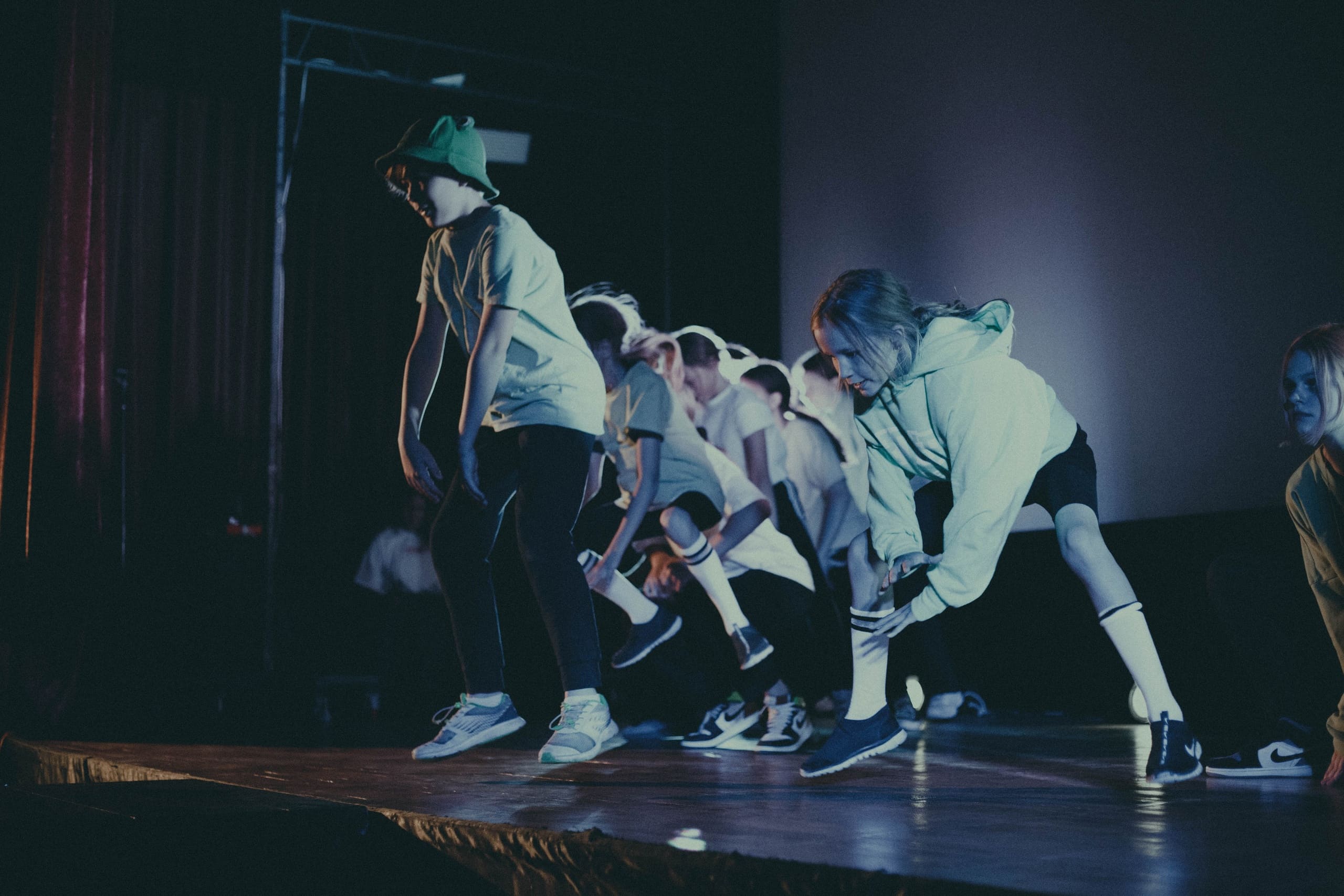 Аплодисменты. Современная хореография – творческий лагерь, Москва, Шереметьево. Путевки в детский лагерь на 2024 год, фото программы 10