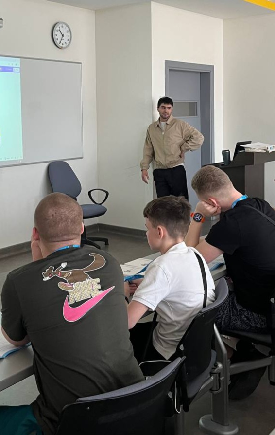 Языковой тур BC Dubai Camp – детская программа, ОАЭ, Дубай. Путевки на детские программы на 2027 год, фото обучения 1