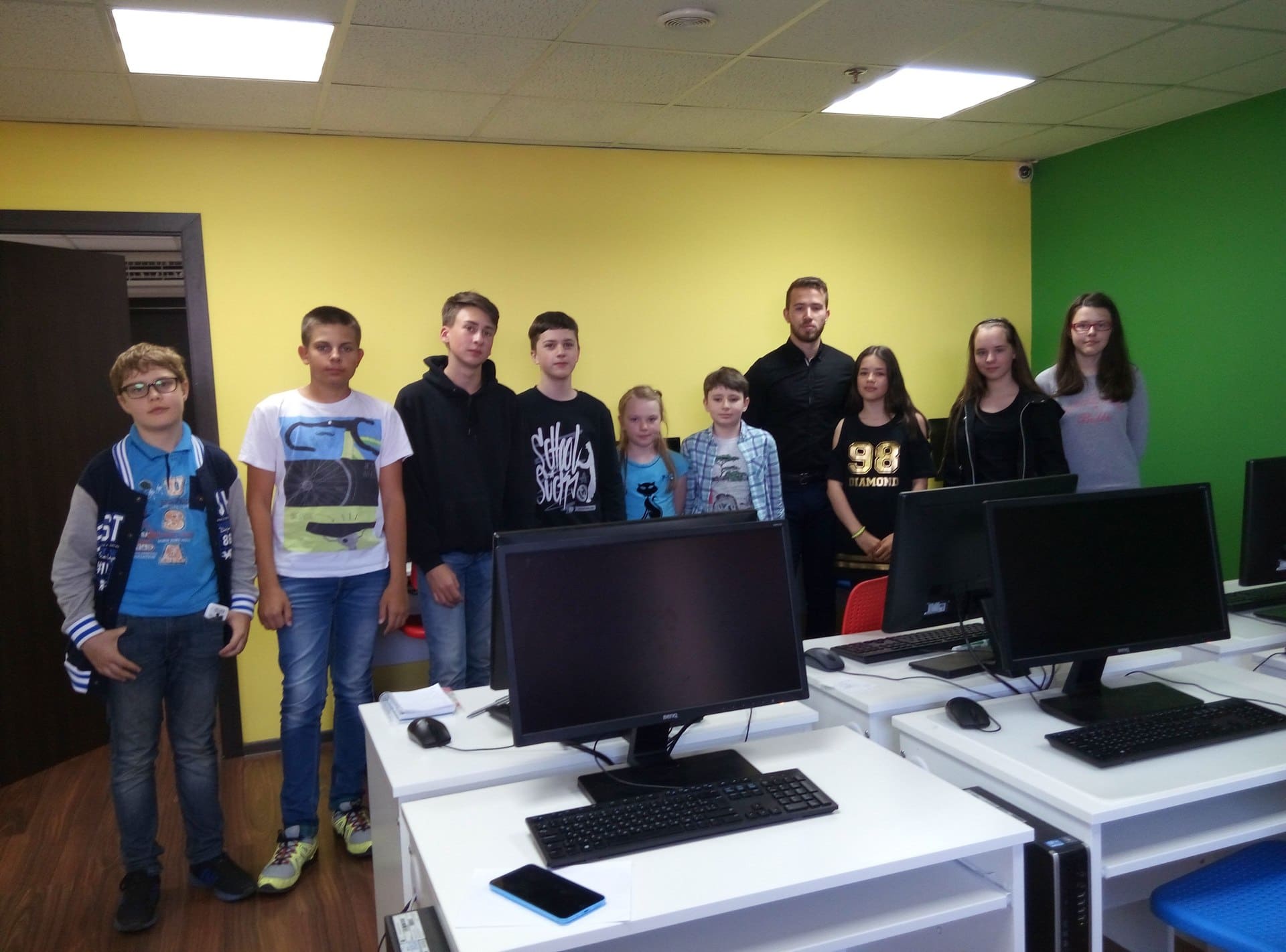 «Компьютерная Академия ТОР» – путевки в летний детский лагерь с занятиями программированием 2023, Санкт-Петербург, 5 локаций – 4.