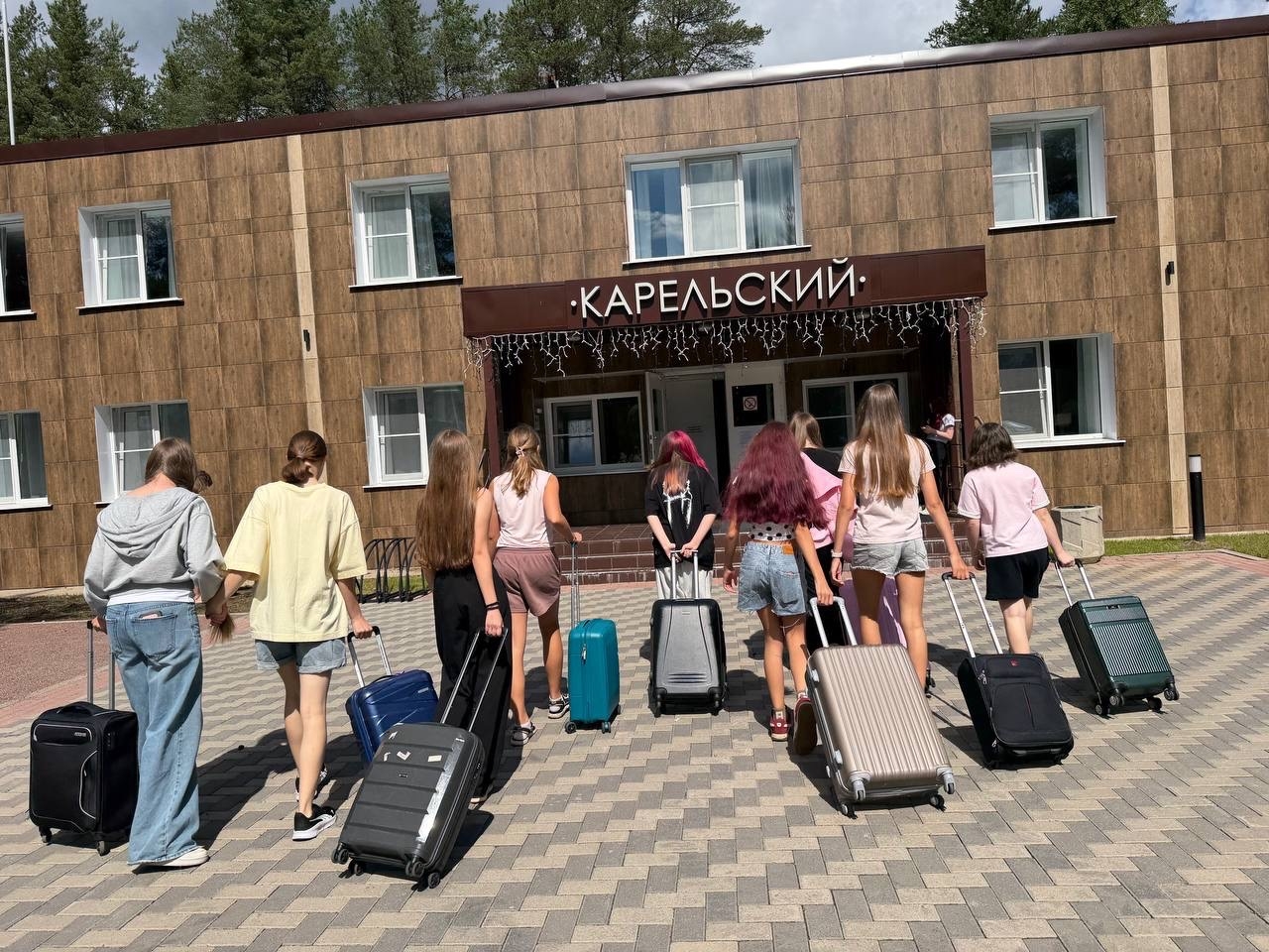 Подростково-детский творческий центр и лагерь Киноки. База Силандэ – творческий лагерь, Ленинградская обл., Всеволожский р-н. Путевки в детский лагерь на 2026 год, фото программы 14