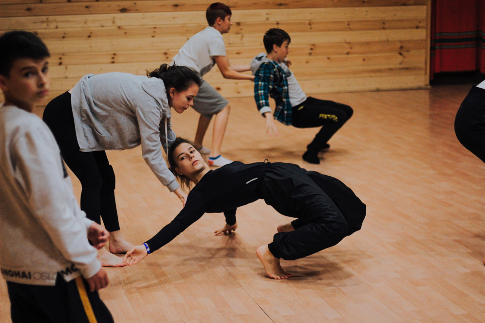 Танцевальный лагерь DES Summer Camp – творческий лагерь, Ленинградская обл., Выборгский р-н. Путевки в детский лагерь на 2026 год, фото обучения 11