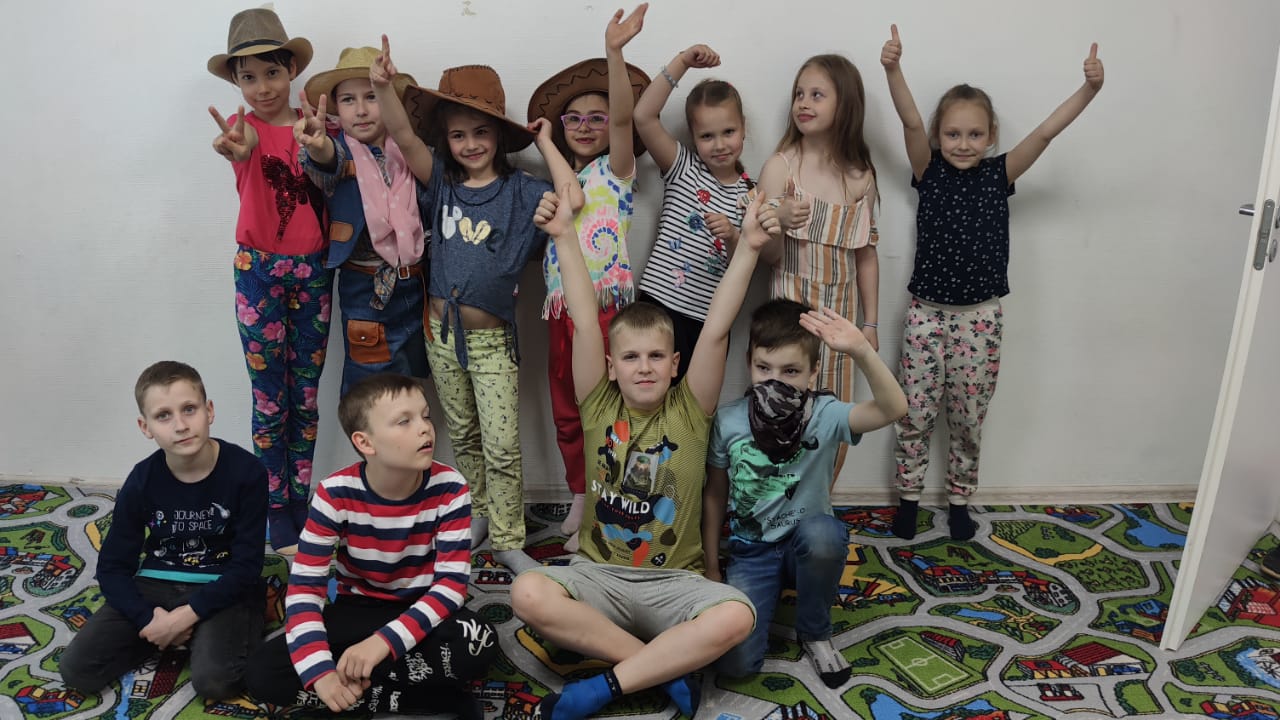 Детский клуб AMAkids – городской лагерь, Москва, м. Варшавская. Путевки в детский лагерь на 2024 год, фото программы 3