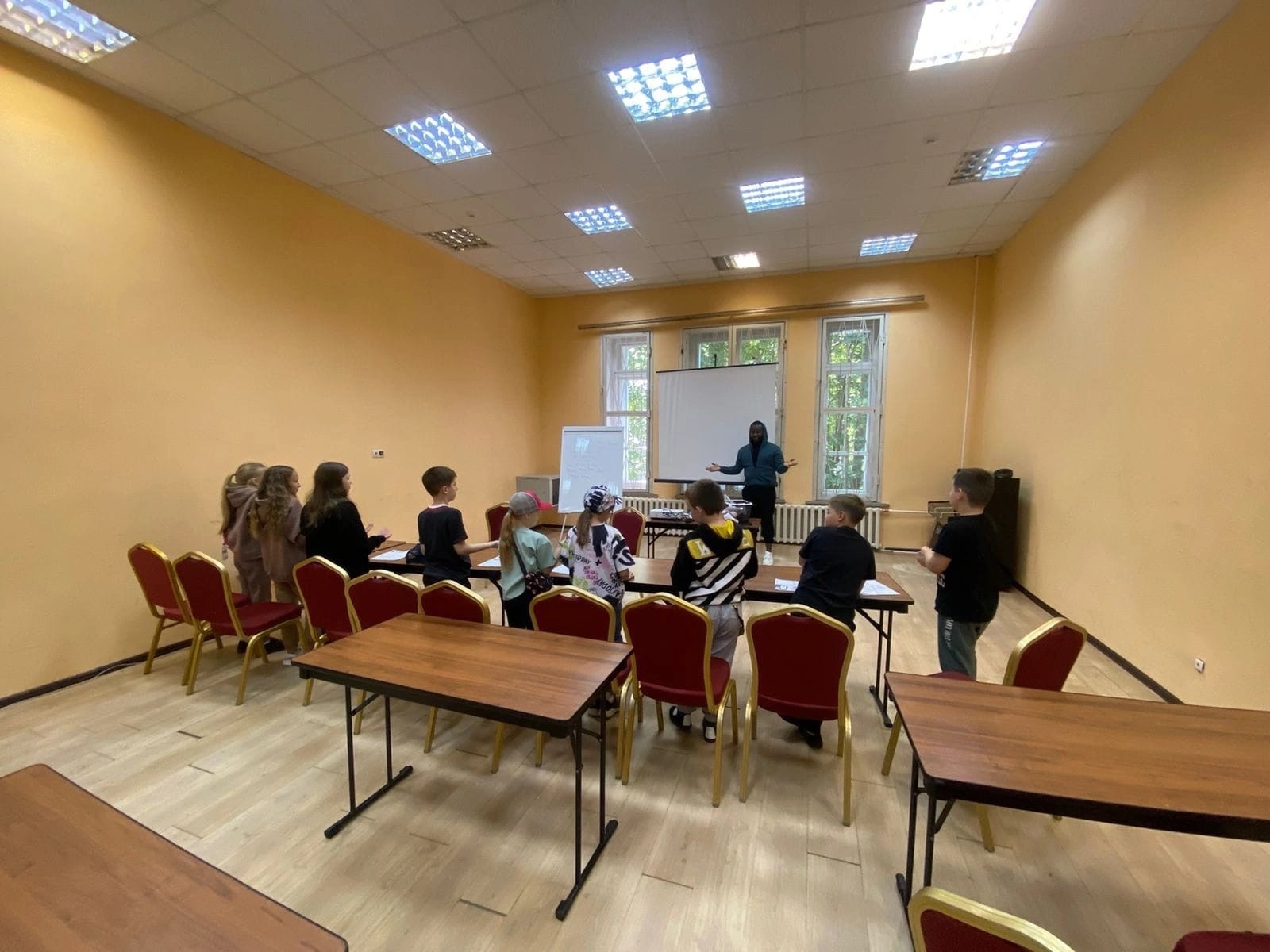 Optimist English Camp – языковой лагерь, Московская обл., Одинцовский р-н. Путевки в детский лагерь на 2026-2027 год, фото программы 9