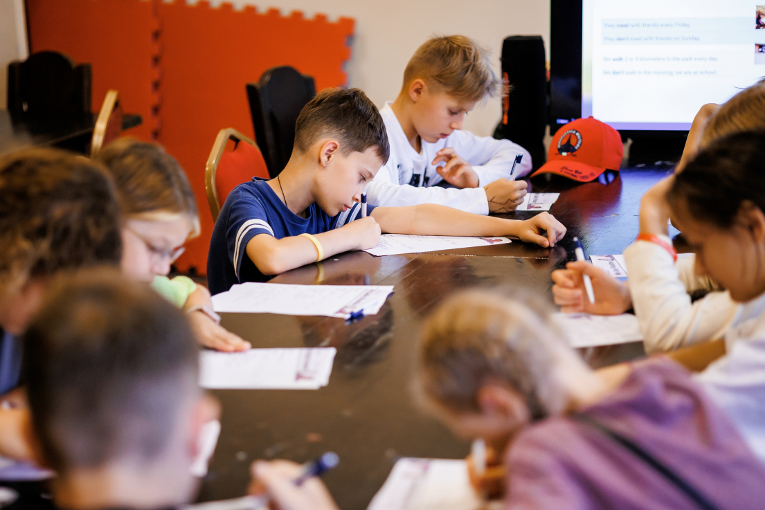 Oxford Camp Амакс 4* Classic – языковой лагерь, Московская обл., Истринский р-н. Путевки в детский лагерь на 2026 год, фото программы 12