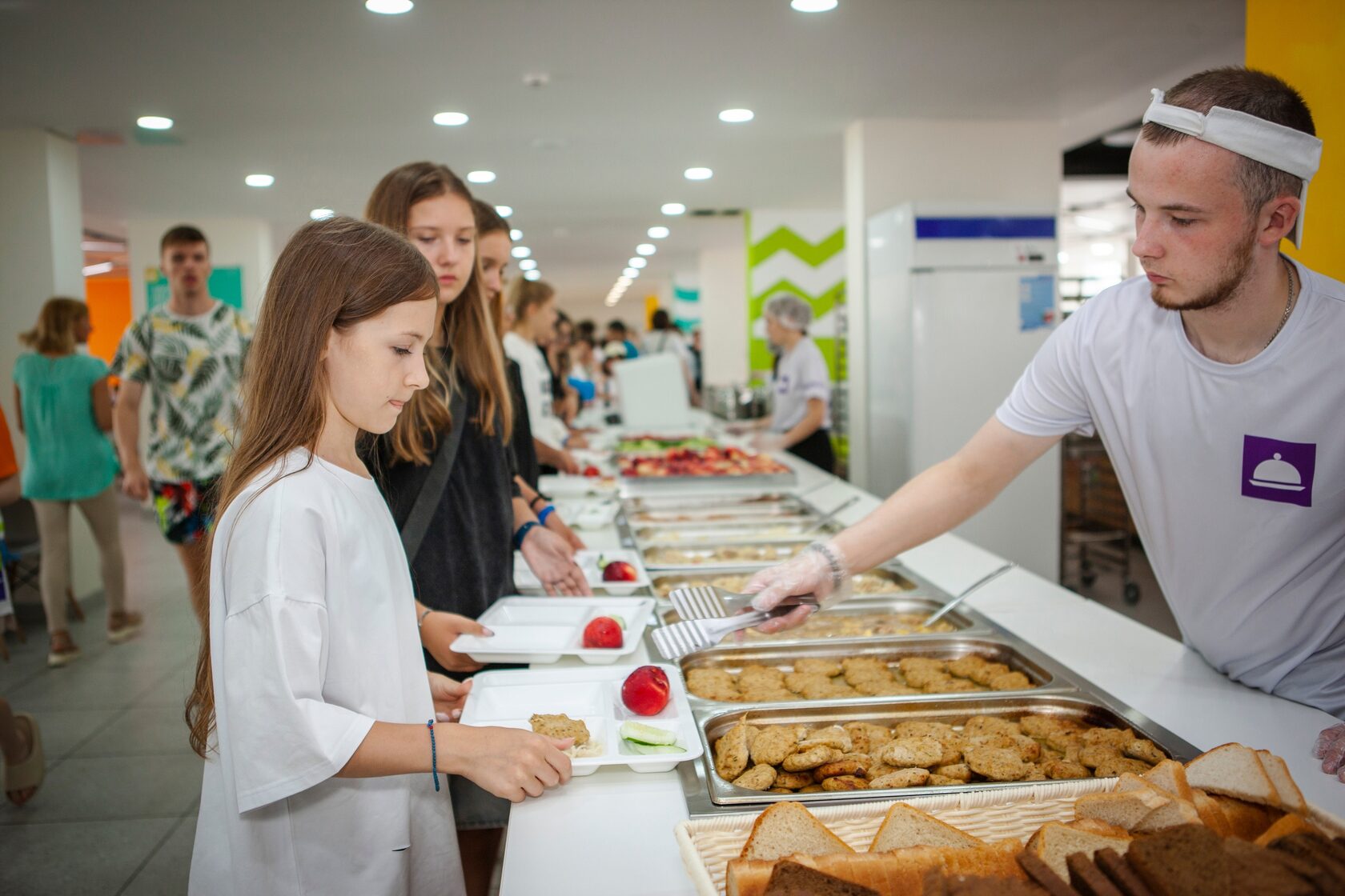 Enjoy Camp English Салют – языковой лагерь, Московская обл., Домодедово. Путевки в детский лагерь на 2026-2027 год, фото питания 12