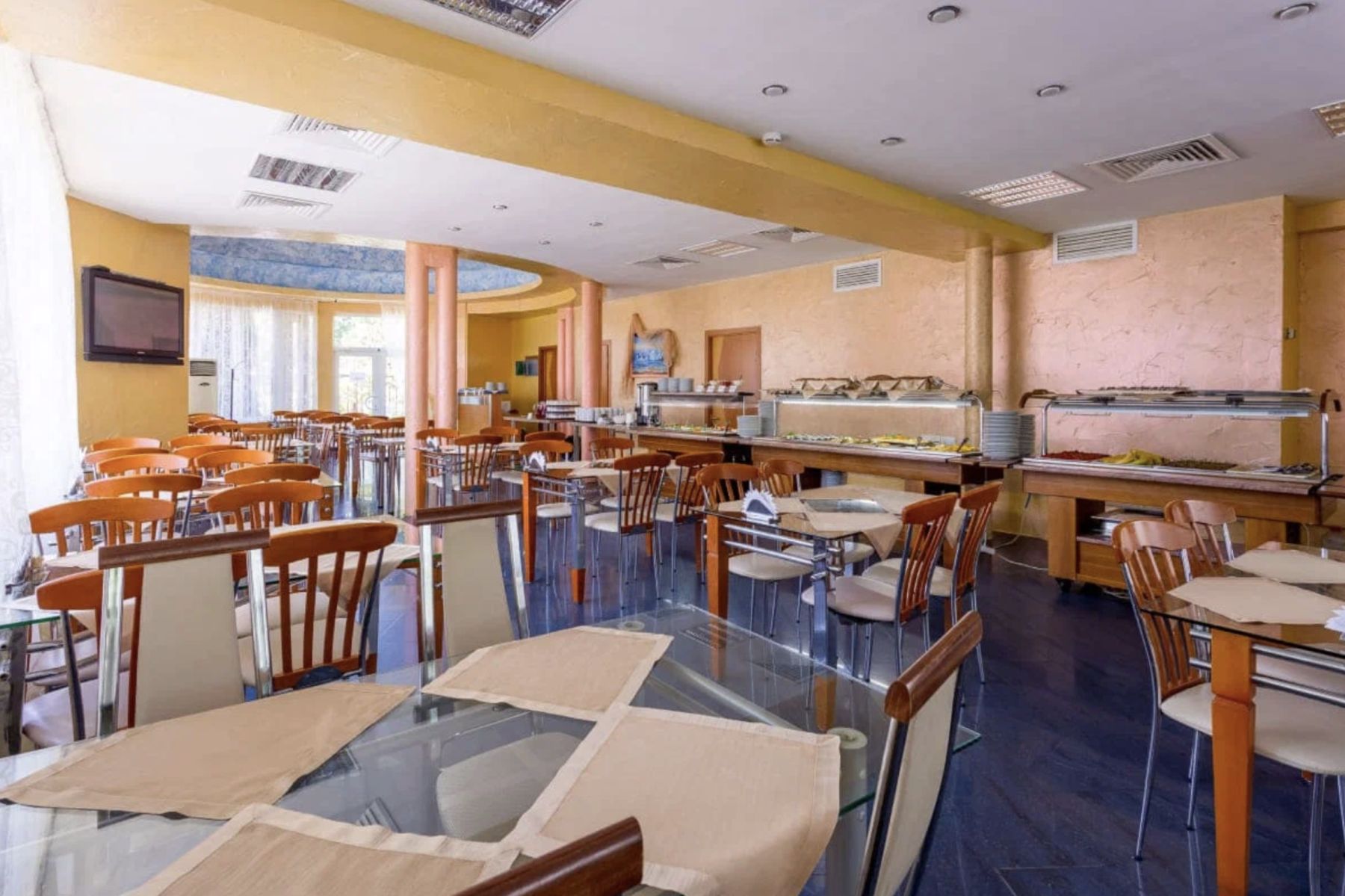 Футбольные сборы Юнайтика – детская программа, Краснодарский край, Анапа. Путевки на детские программы на 2026 год, фото питания 1