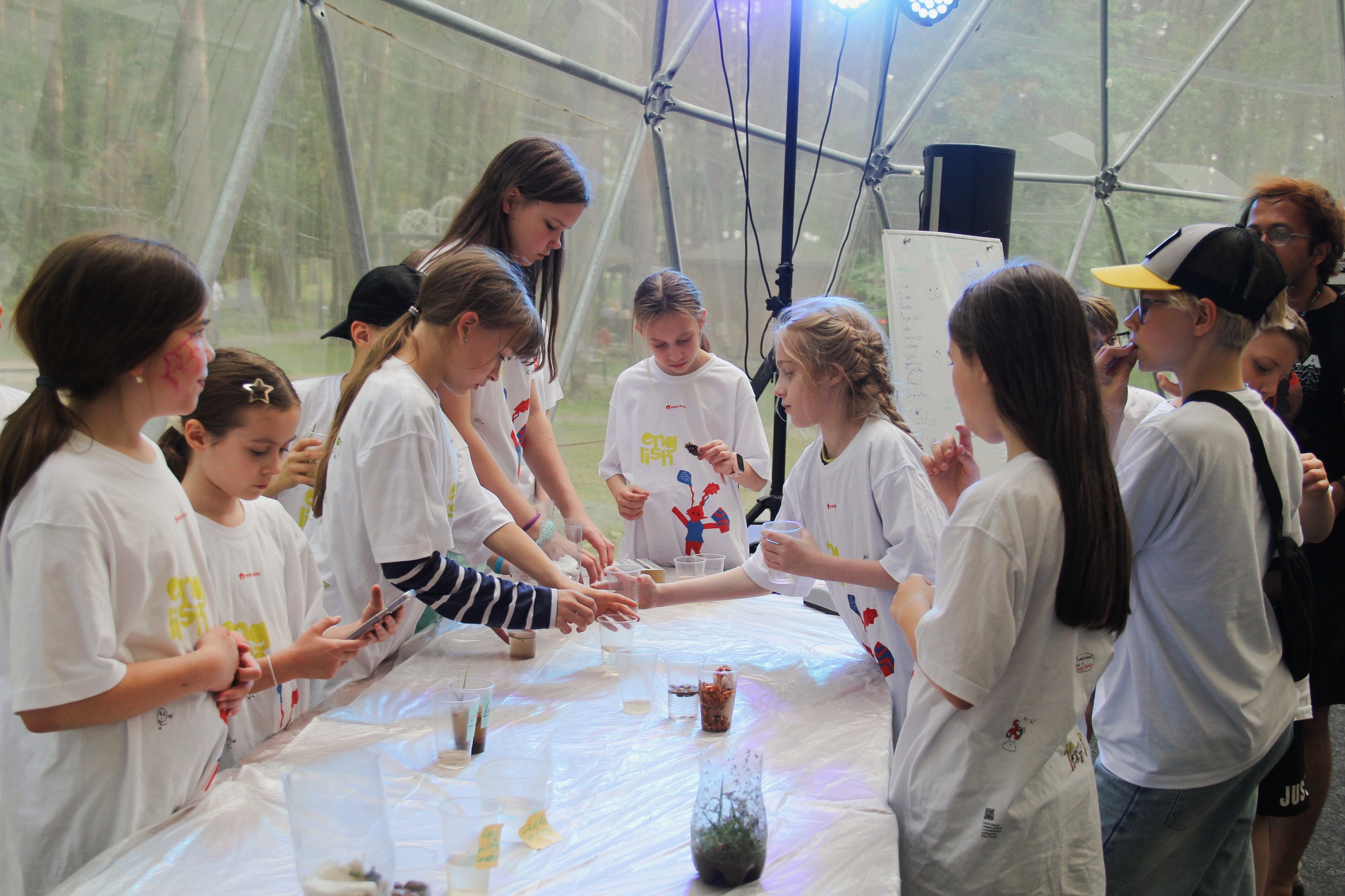 Enjoy Camp. В кадре. Ёлочки – творческий лагерь, Московская обл., Домодедово. Путевки в детский лагерь на 2026 год, фото программы 8