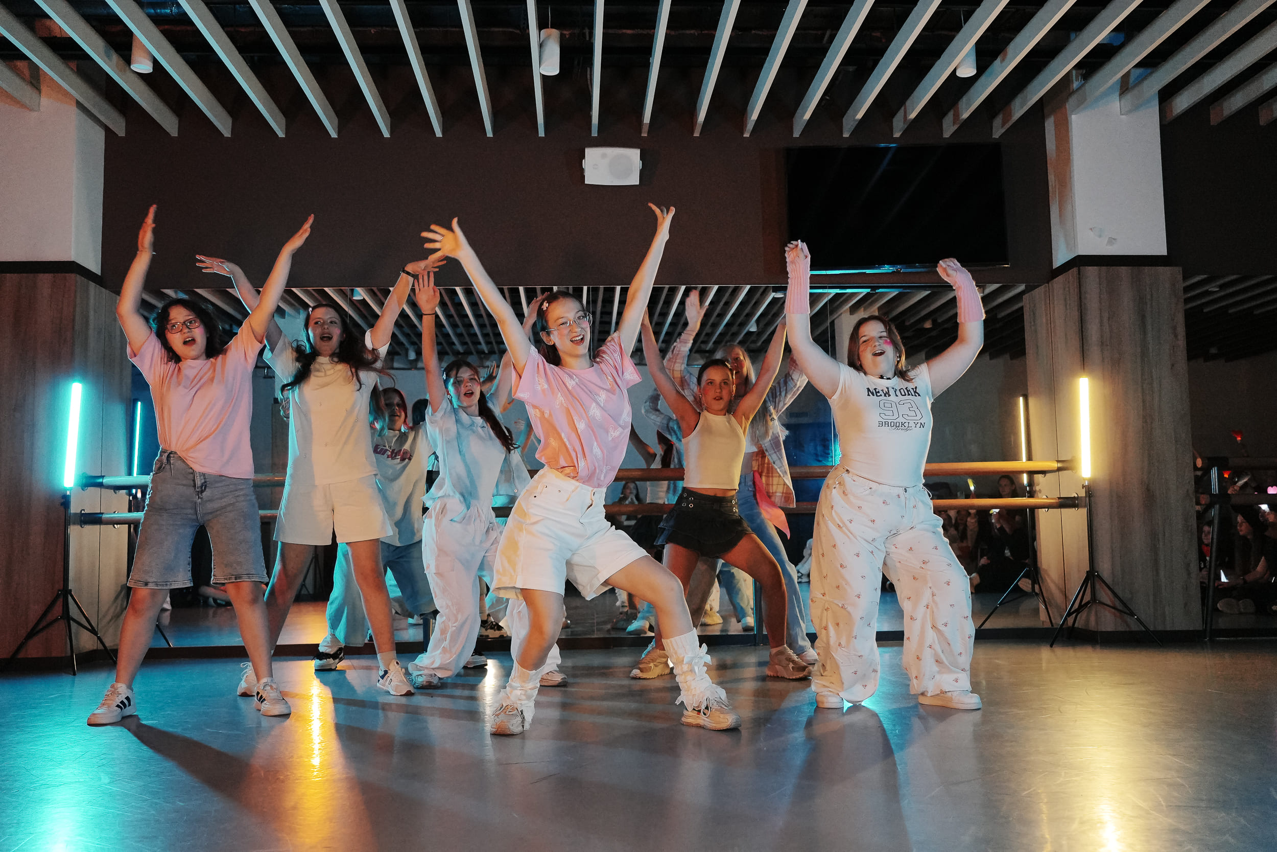 Танцевальный K-pop лагерь Vysota Dance Camp – творческий лагерь, Московская обл., Истра. Путевки в детский лагерь на 2026 год, фото 2