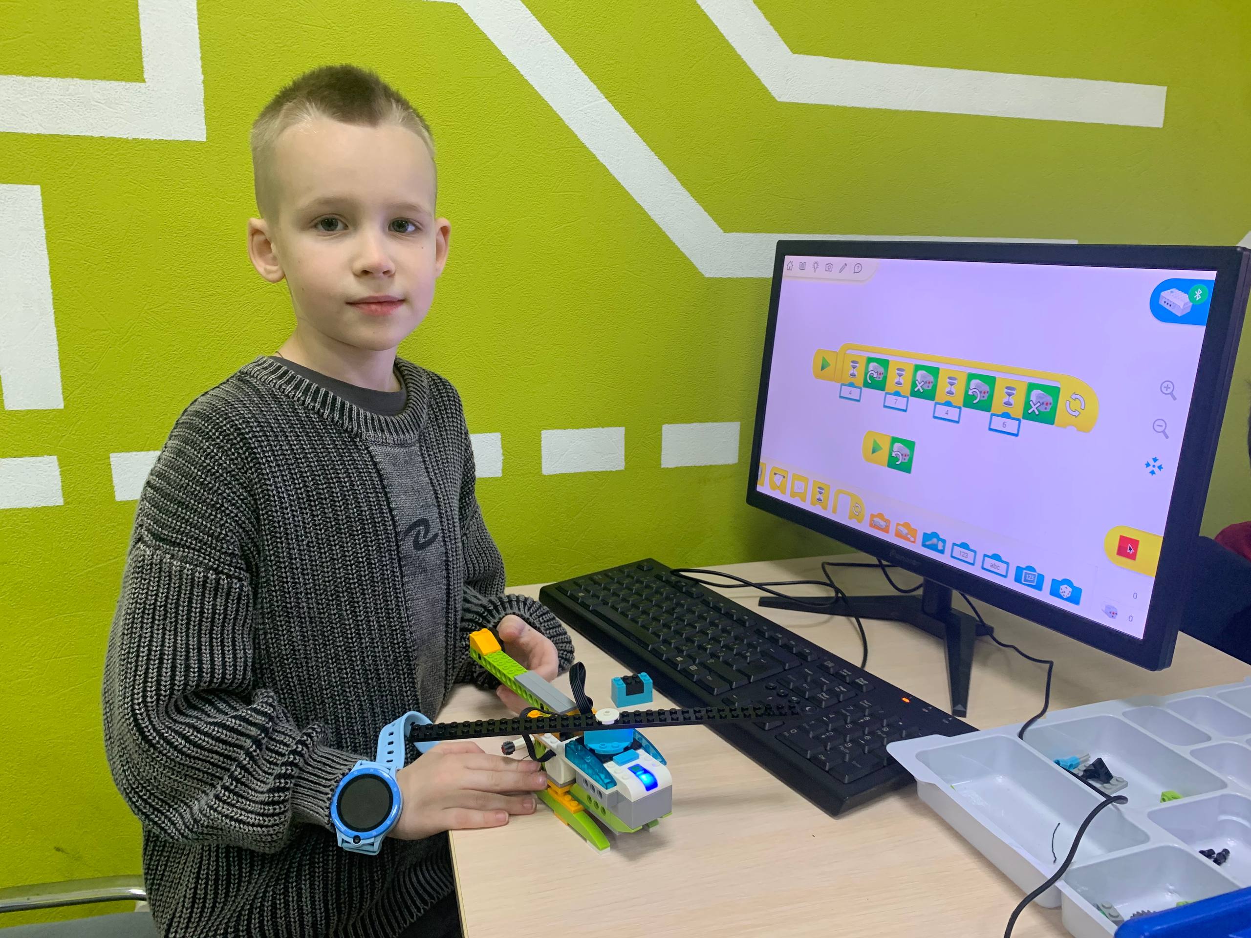 Компьютерные каникулы в Королёве – детская программа, Московская обл., Королёв. Путевки на детские программы на 2026 год, фото программы 9