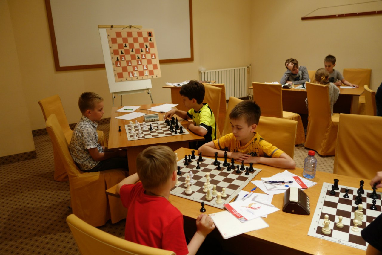 «Русская шахматная школа» – интеллектуальный лагерь, фото обучения 5