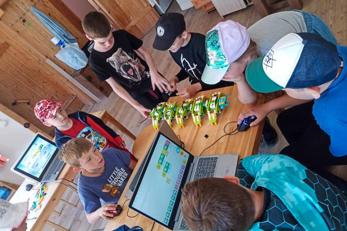 Robo-Victory Camp. ДОК  Буревестник – лагерь с занятиями программированием, Ленинградская область, Зеленогорск. Путевки в детский лагерь на 2026-2027 год, фото программы 4
