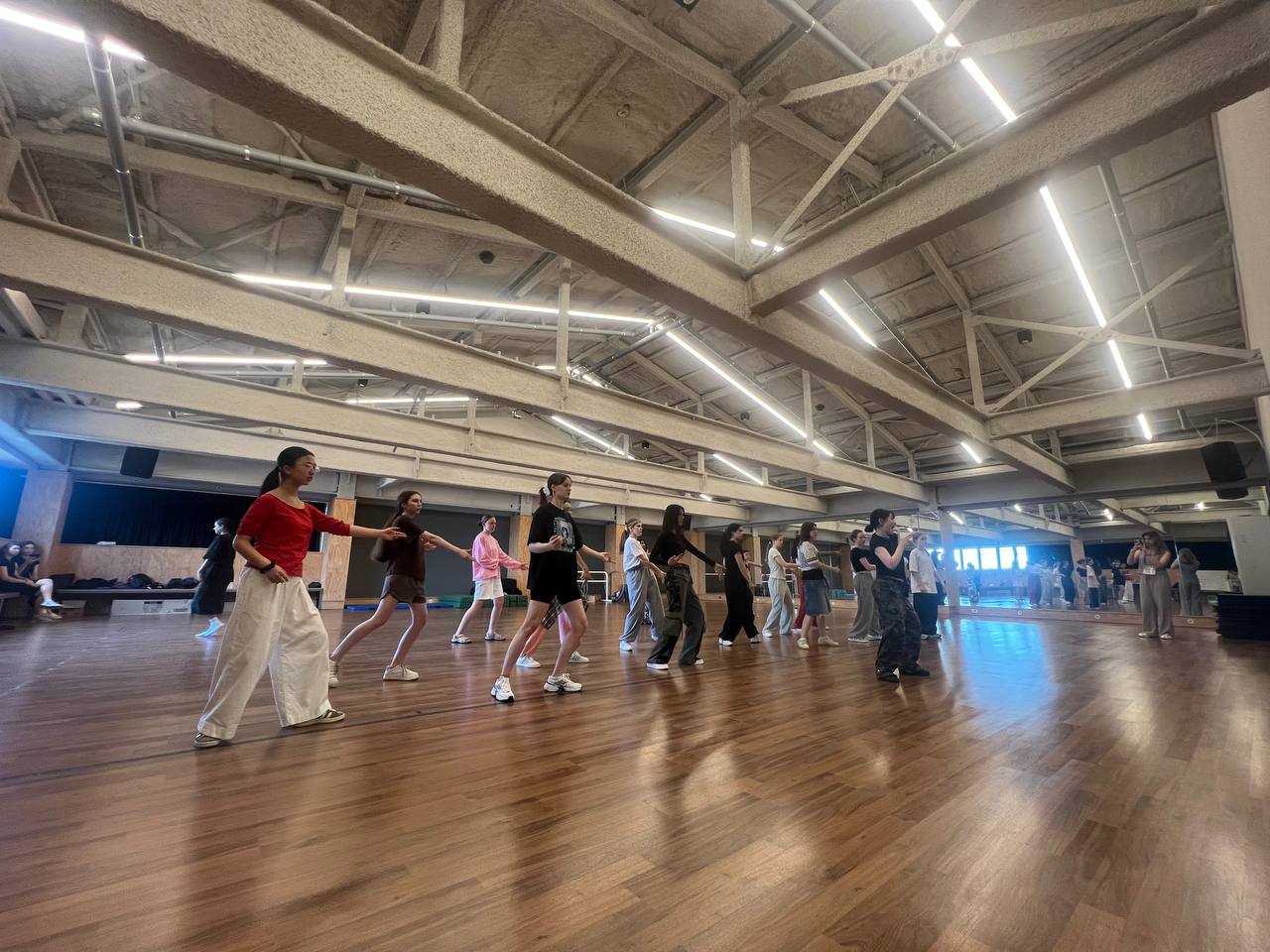 «Джон Парсонс в Сеуле», Южная Корея, Сеул – 6.