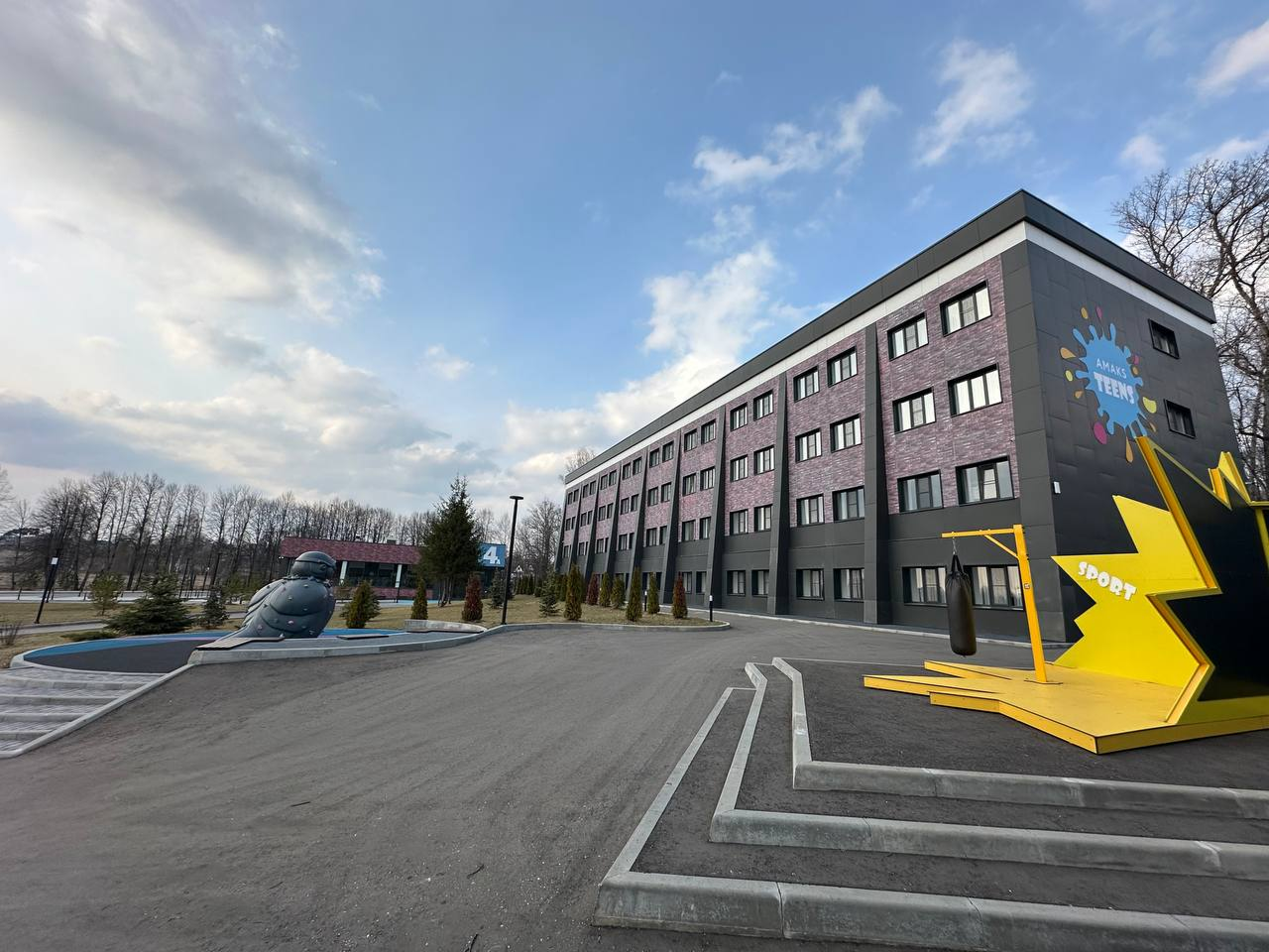 Инжиниум. IT-каникулы в Новой Истре – IT и математический лагерь, Московская обл., Истринский р-н. Путевки в детский лагерь на 2026 год, фото размещения 1