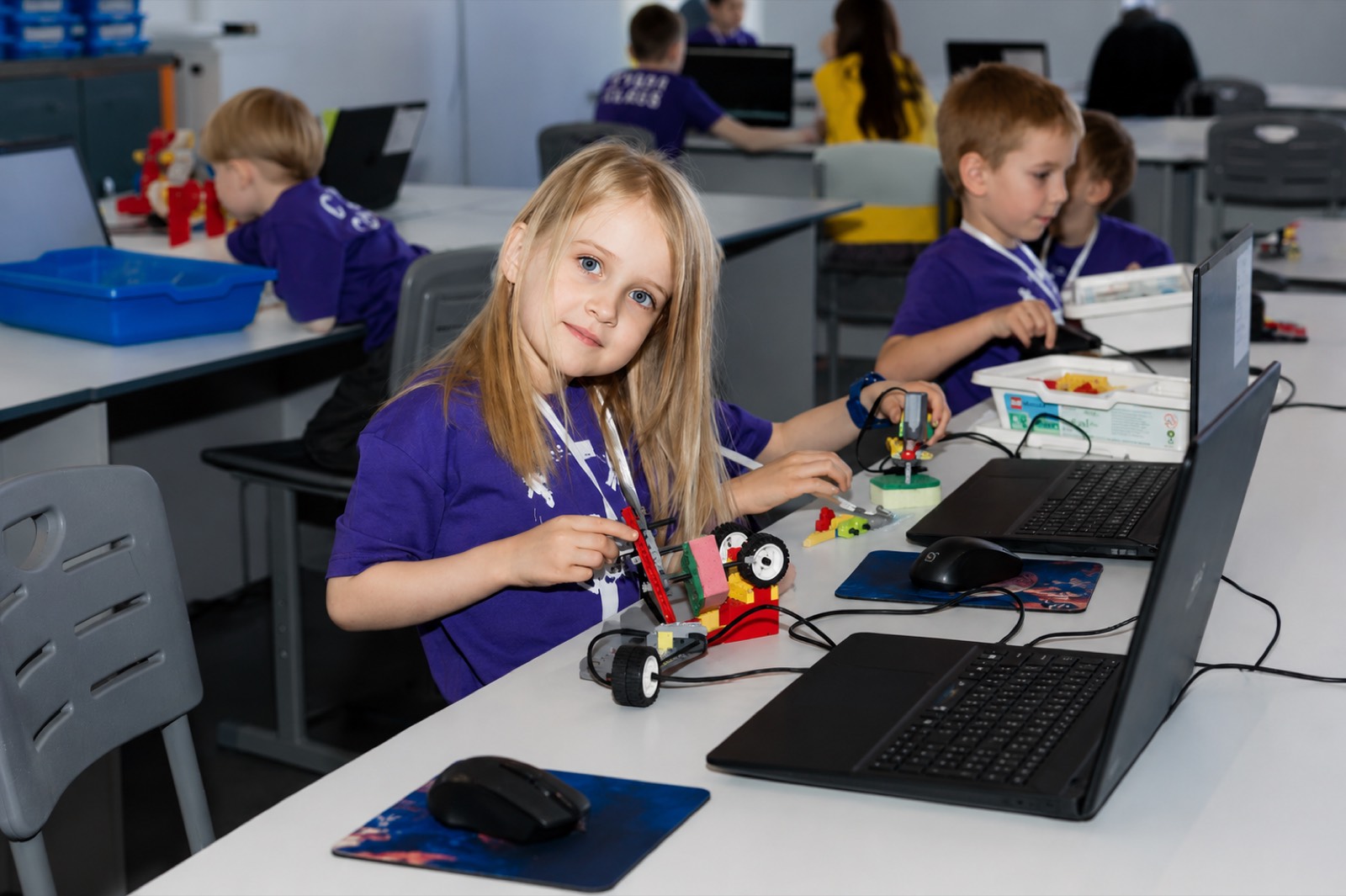 Каникулы с Cyber Class – детская программа, Москва, 5 филиалов. Путевки на детские программы на 2026 год, фото программы 9