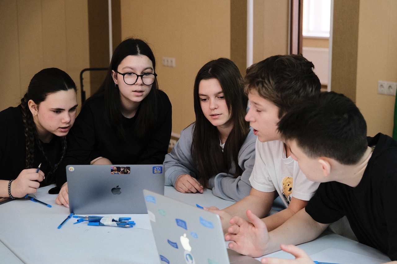 Enjoy Camp. Стартап Ёлочки – образовательный лагерь, Московская обл., Домодедово. Путевки в детский лагерь на 2026 год, фото обучения 7