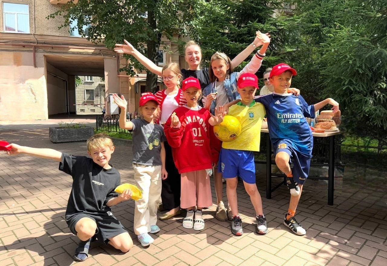 «Английский городской лагерь Ай Класс - IClass English Language Camp», Санкт-Петербург, м. Петроградская – 2.