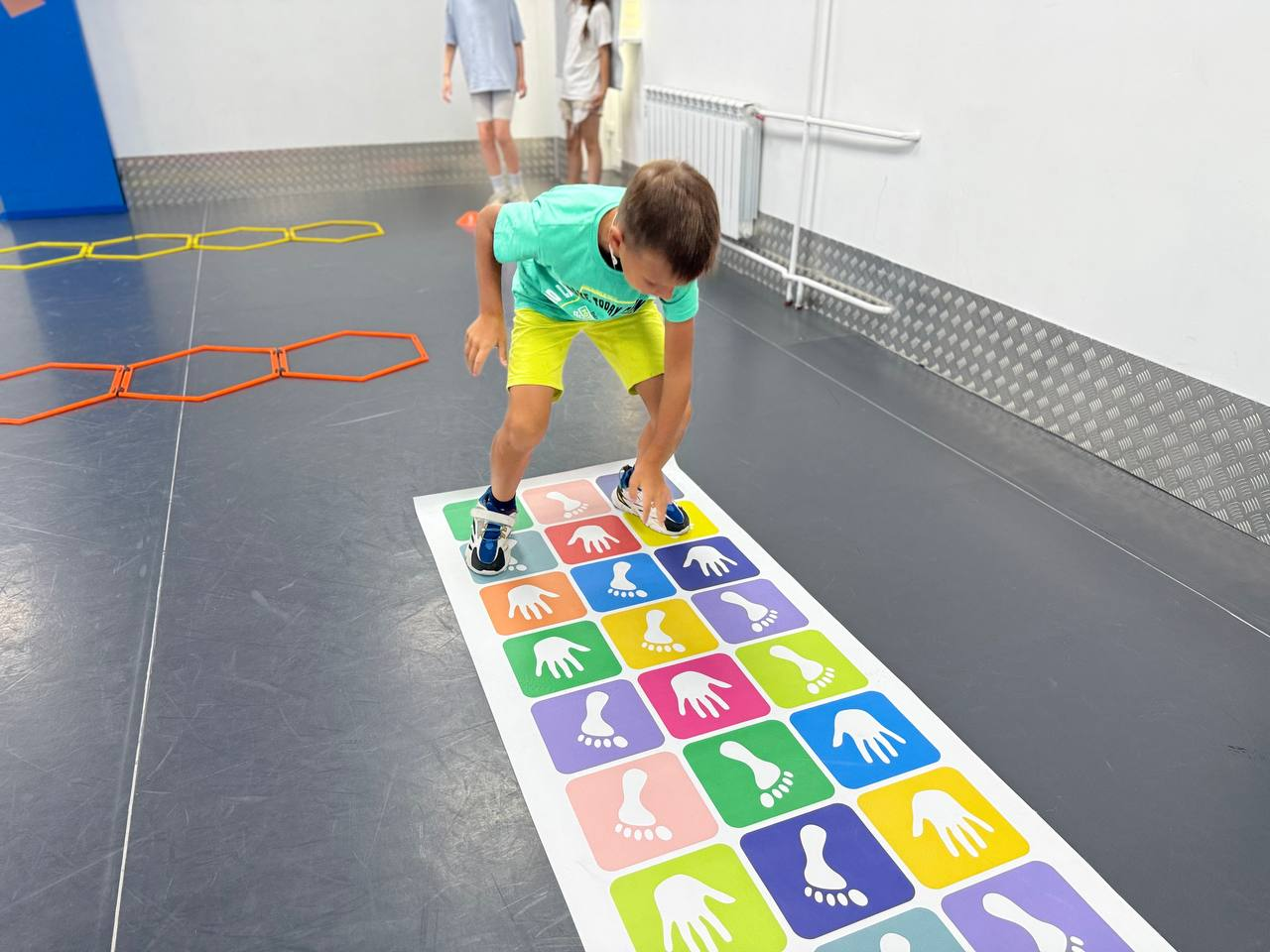 Кэмпы на стадионе Курчатовец – детская программа, Москва, м. Щукинская. Путевки на детские программы на 2026 год, фото 7