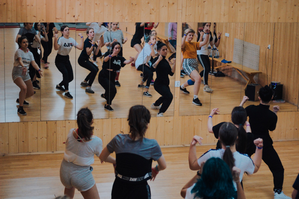 Танцевальный лагерь DES Summer Camp – творческий лагерь, Ленинградская обл., Выборгский р-н. Путевки в детский лагерь на 2026 год, фото программы 3