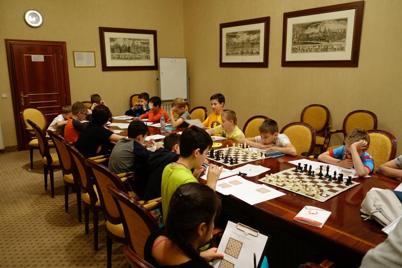 «Русская шахматная школа» – интеллектуальный лагерь, фото обучения 4