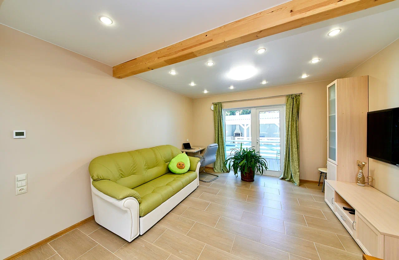 Творческие каникулы для девочек Little Stars – творческий лагерь, Ленинградская обл., Рощино. Путевки в детский лагерь на 2026 год, фото размещения 6