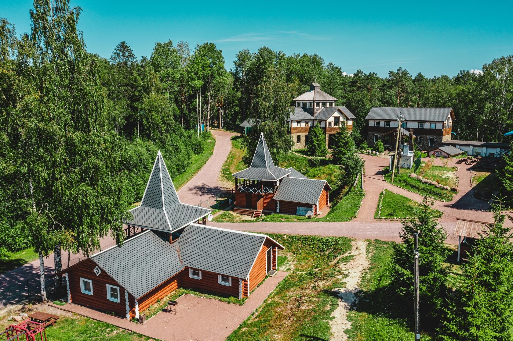 Танцевальный лагерь DES Summer Camp – творческий лагерь, Ленинградская обл., Выборгский р-н. Путевки в детский лагерь на 2026 год, фото размещения 3