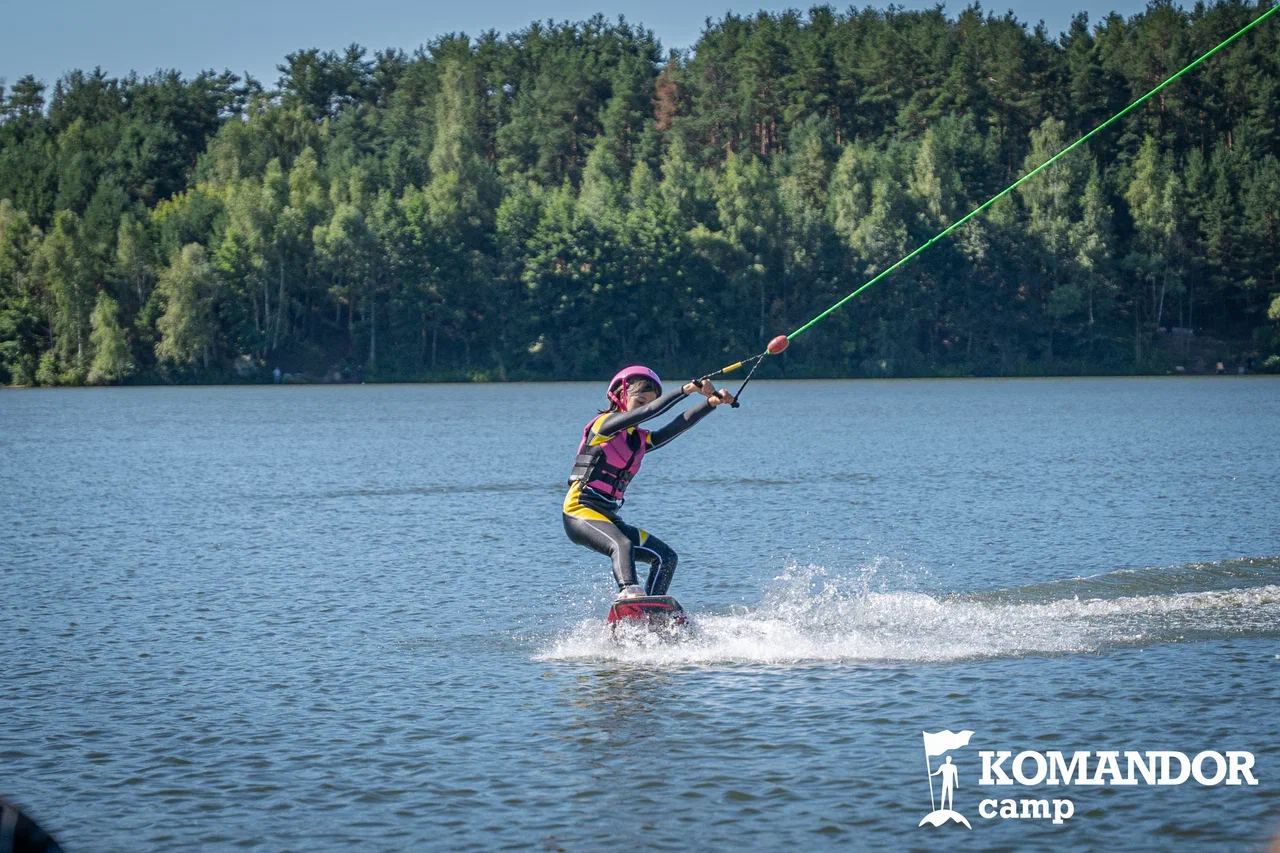 Komandor Camp. Вейкборд лагерь – спортивный лагерь, Калужская обл., Таруса . Путевки в детский лагерь на 2026 год, фото 8