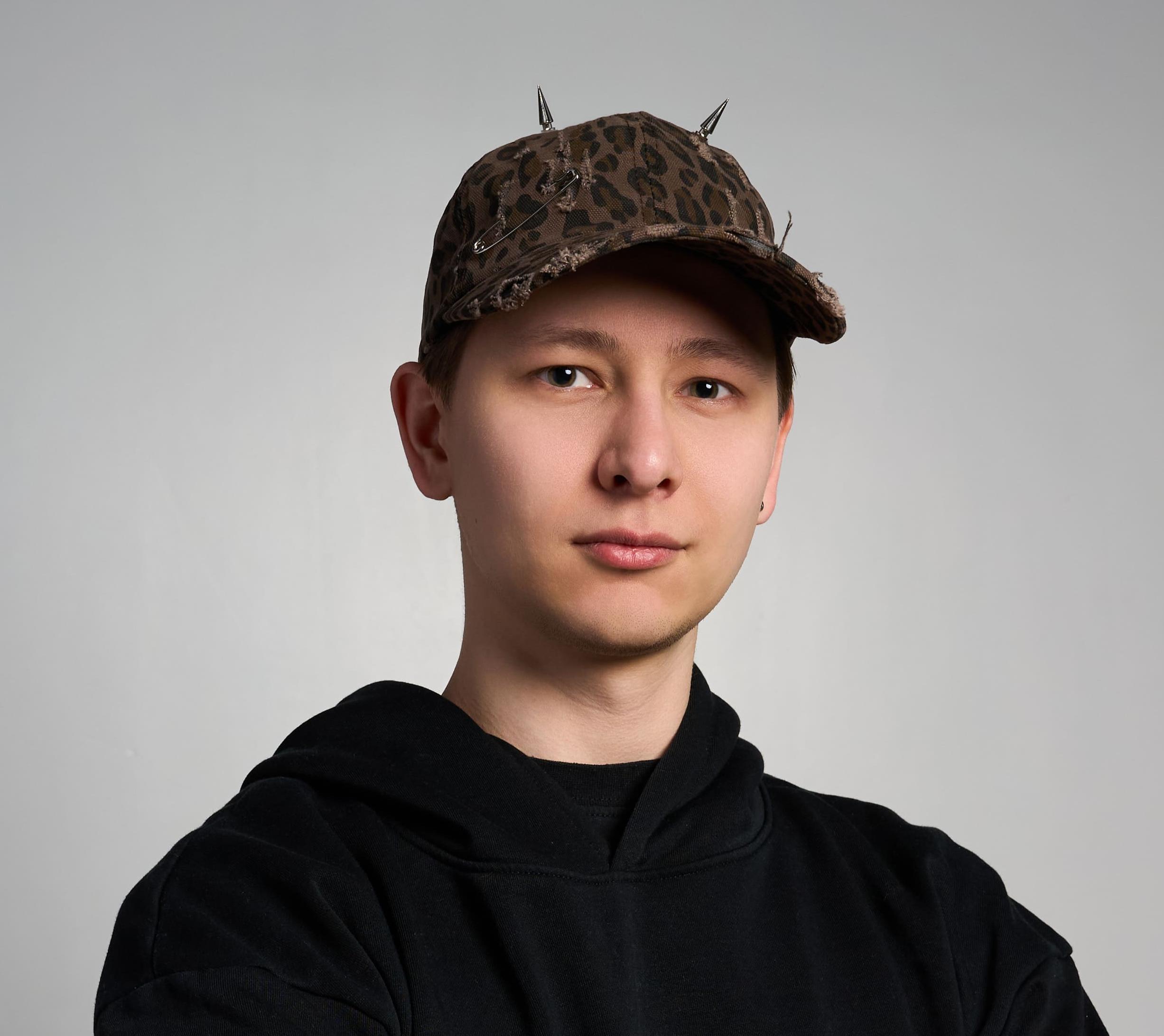 Виталий Гуменников - Polygon Camp  – городской лагерь, Санкт-Петербург, м. Площадь Ленина. Путевки в детский лагерь на 2026 год