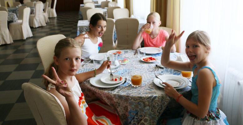 «Лагерь Командор» – Туристический лагерь в Калужской области Komandor Camp, фото питания 1