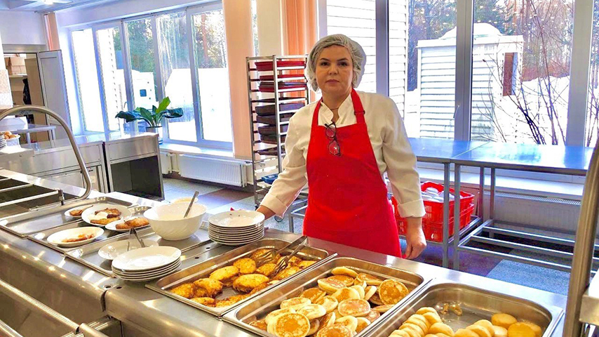 AzimovCamp в ДОЛ Буревестник – IT и математический лагерь, Санкт-Петербург, Курортный р-н. Путевки в детский лагерь на 2026 год, фото питания 2