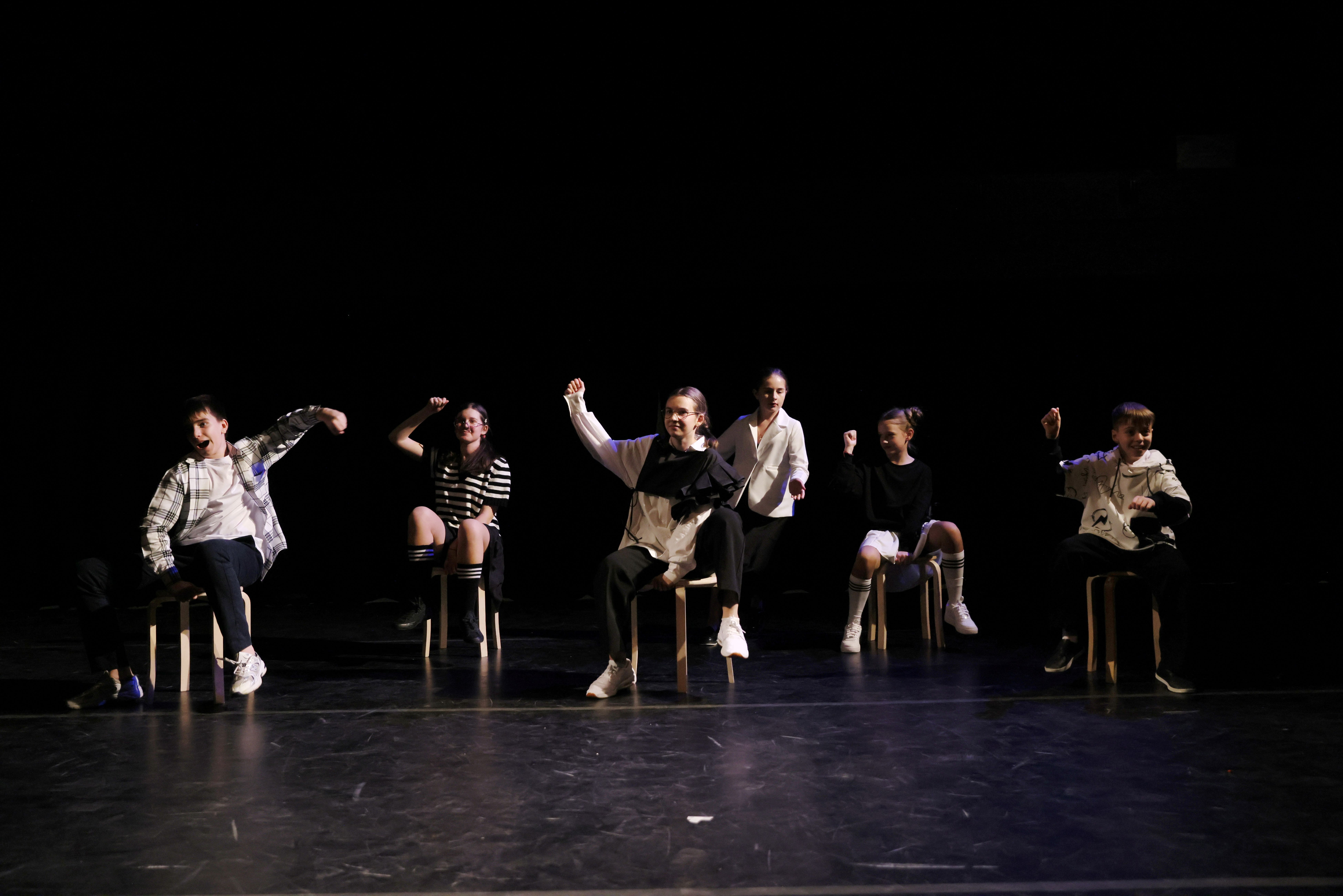 Школа актёрского мастерства Отражение  – детская программа, Москва, 3 локации. Путевки на детские программы на 2026 год, фото программы 14