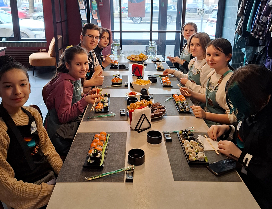 Городской кулинарный лагерь для детей – детская программа, Санкт-Петербург, м. Чкаловская. Путевки на детские программы на 2026 год, фото питания 1