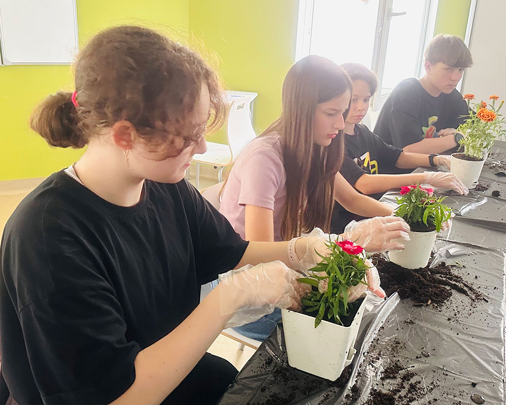 «13а. Английский лагерь для подростков», Санкт-Петербург, м. Чкаловская – 6.