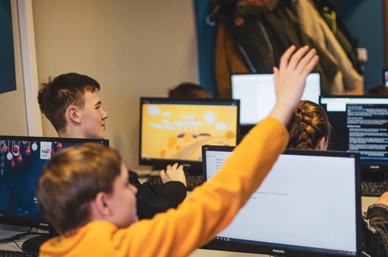 Зимние IT-каникулы в Жуковском Новогодний Хогвартс – городской лагерь, Московская область, Жуковский. Путевки в детский лагерь на 2026-2027 год, фото программы 3