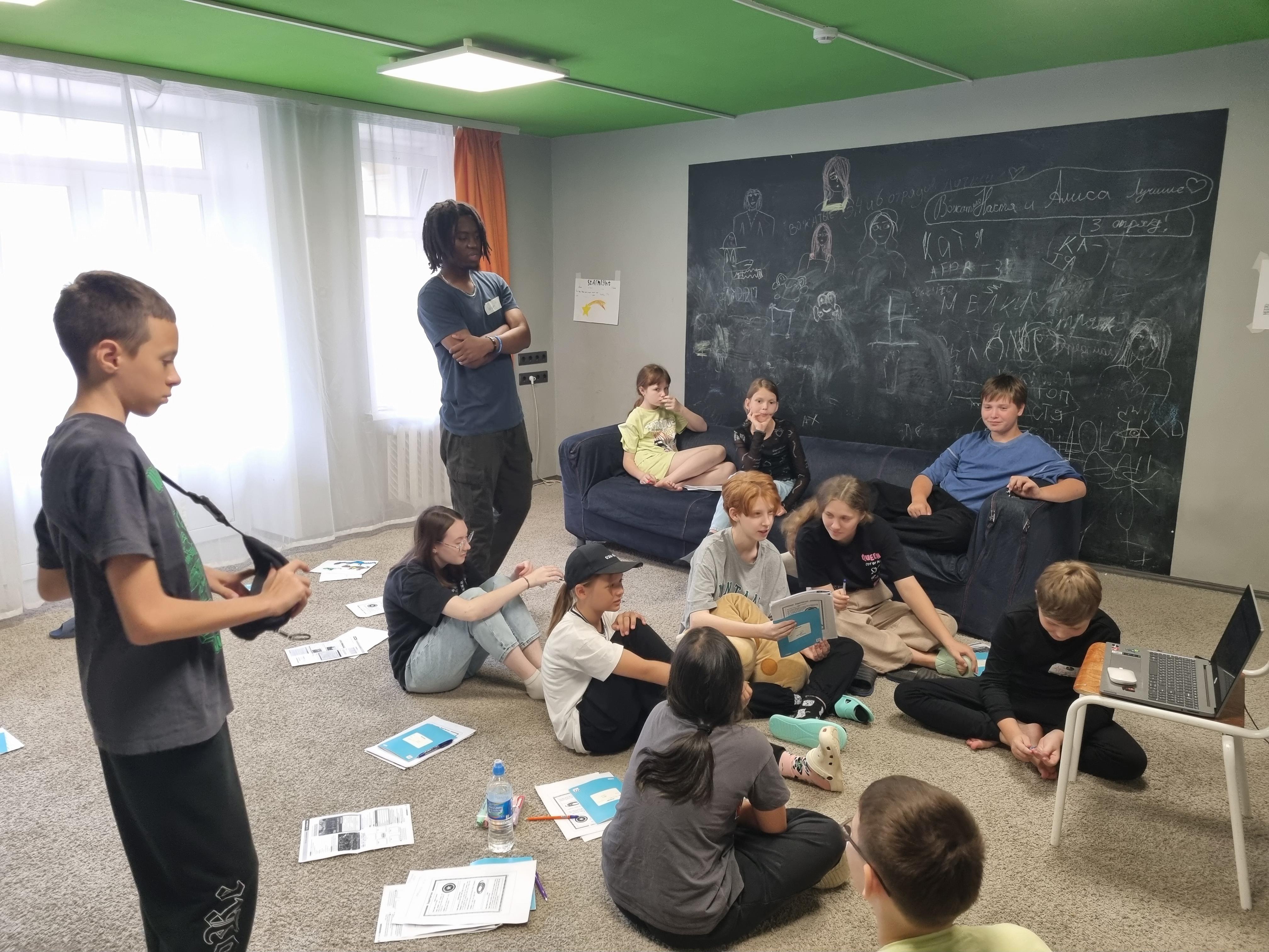 ОXFORD FRIENDS CAMP. Выездной языковой лагерь – языковой лагерь, Новосибирская обл., Ордынский р-н. Путевки в детский лагерь на 2026 год, фото программы 10