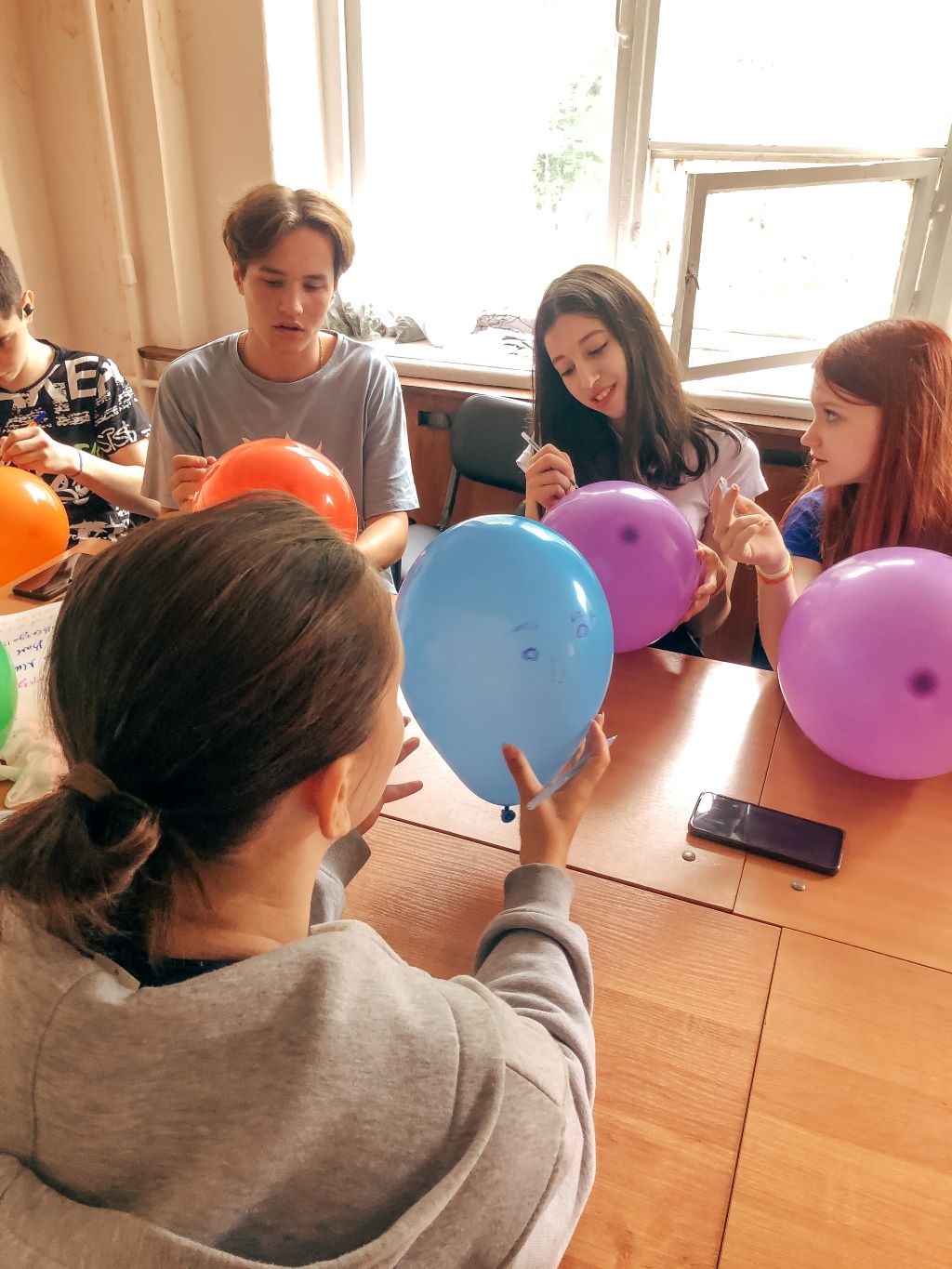 VIL Camp Увлекательный английский. Солнечный – языковой лагерь, Московская обл., пос. Воскресенское. Путевки в детский лагерь на 2026 год, фото программы 8