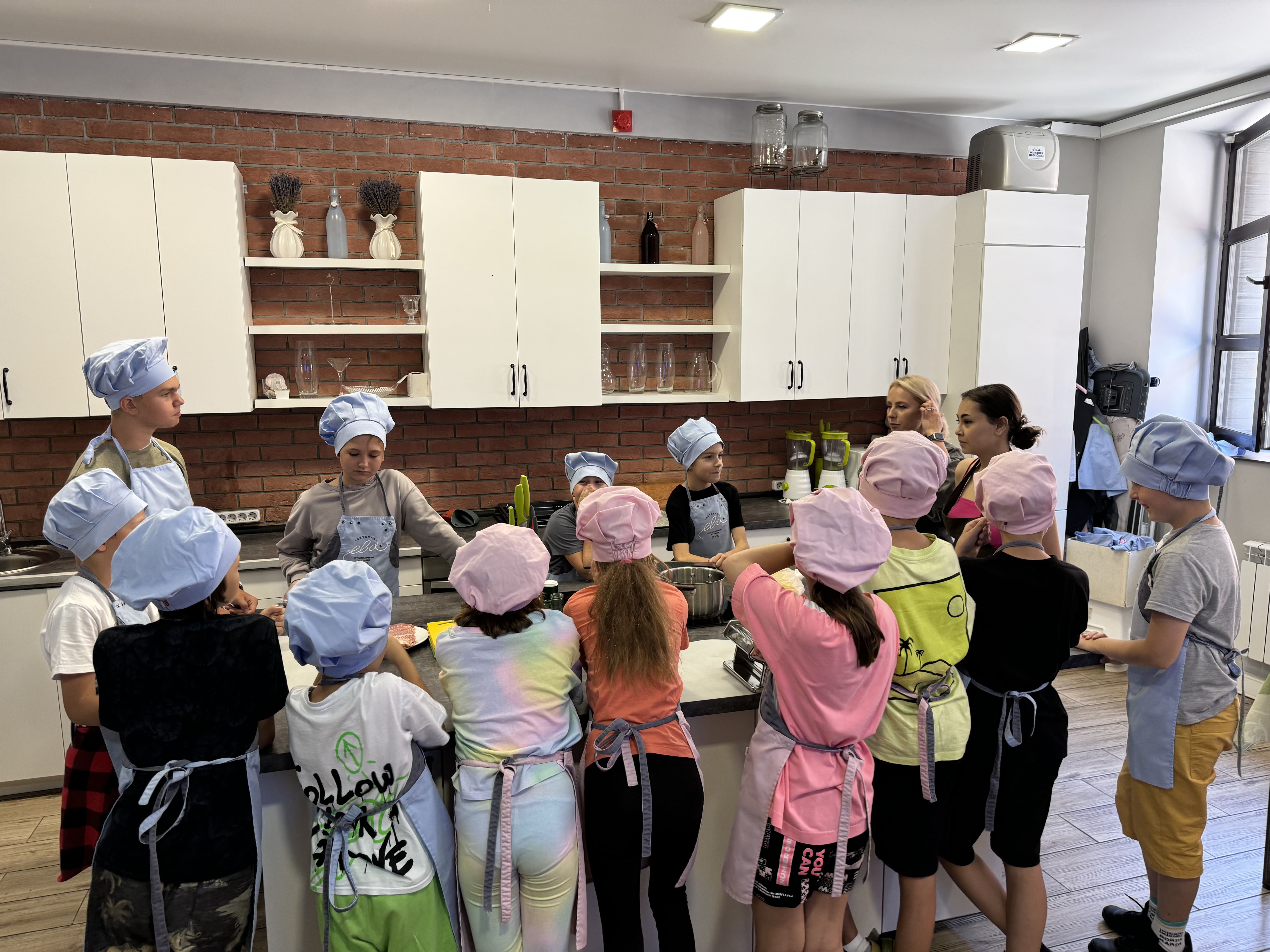 ИТ-каникулы в Подмосковье Город Героев 2040 – IT и математический лагерь, Московская обл., Дмитровский р-н. Путевки в детский лагерь на 2025-2026 год, фото 7