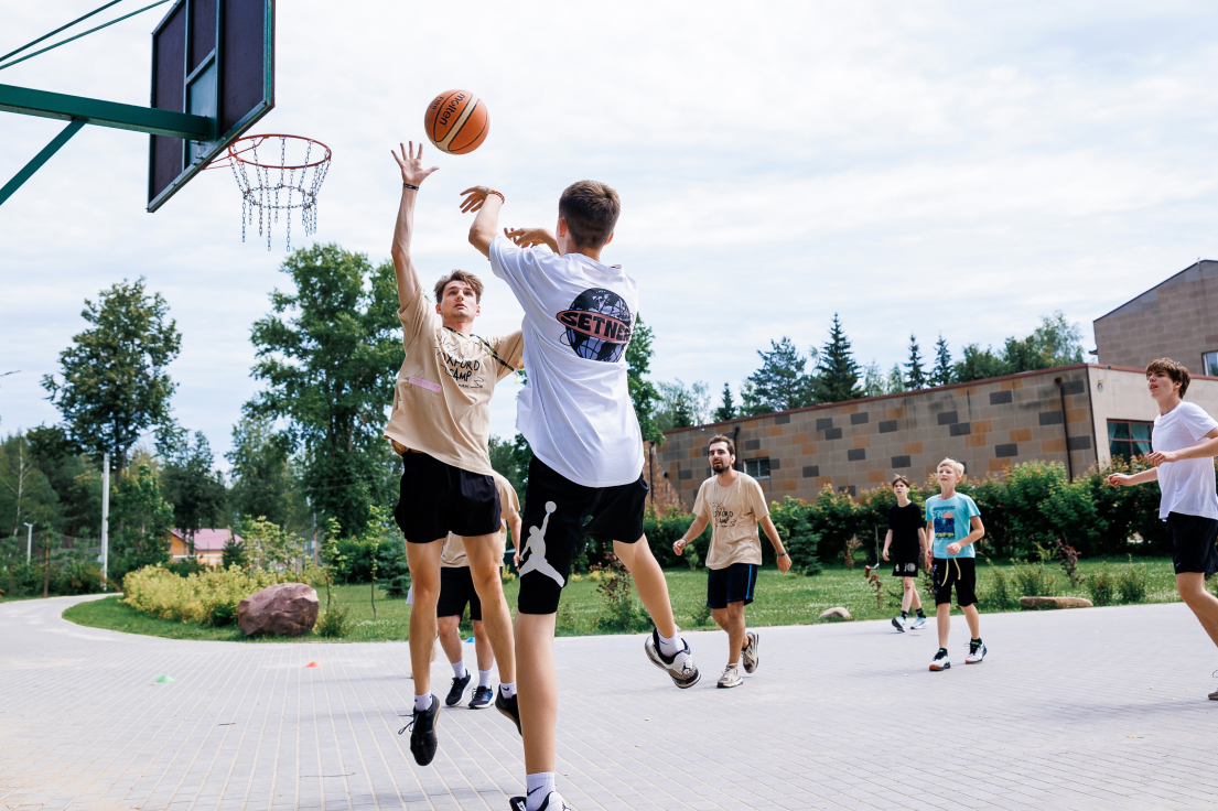 Oxford Camp Эдем 4* Classic – языковой лагерь, Московская обл., Орехово-Зуево. Путевки в детский лагерь на 2026 год, фото обучения 4