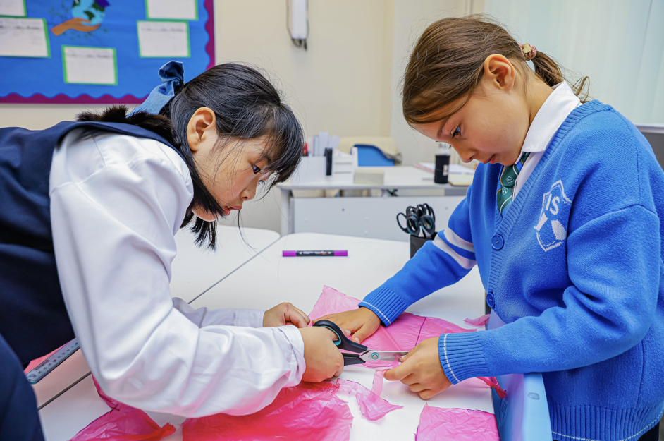 Международная школа Санкт-Петербурга ISSPb – городской лагерь, Санкт-Петербург, м. Чкаловская. Путевки в детский лагерь на 2026 год, фото 8
