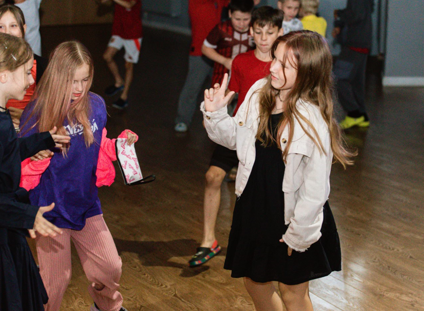 Танцевальный выезд Звезда – творческий лагерь, Московская обл., Истринский р-он. Путевки в детский лагерь на 2026 год, фото программы 7