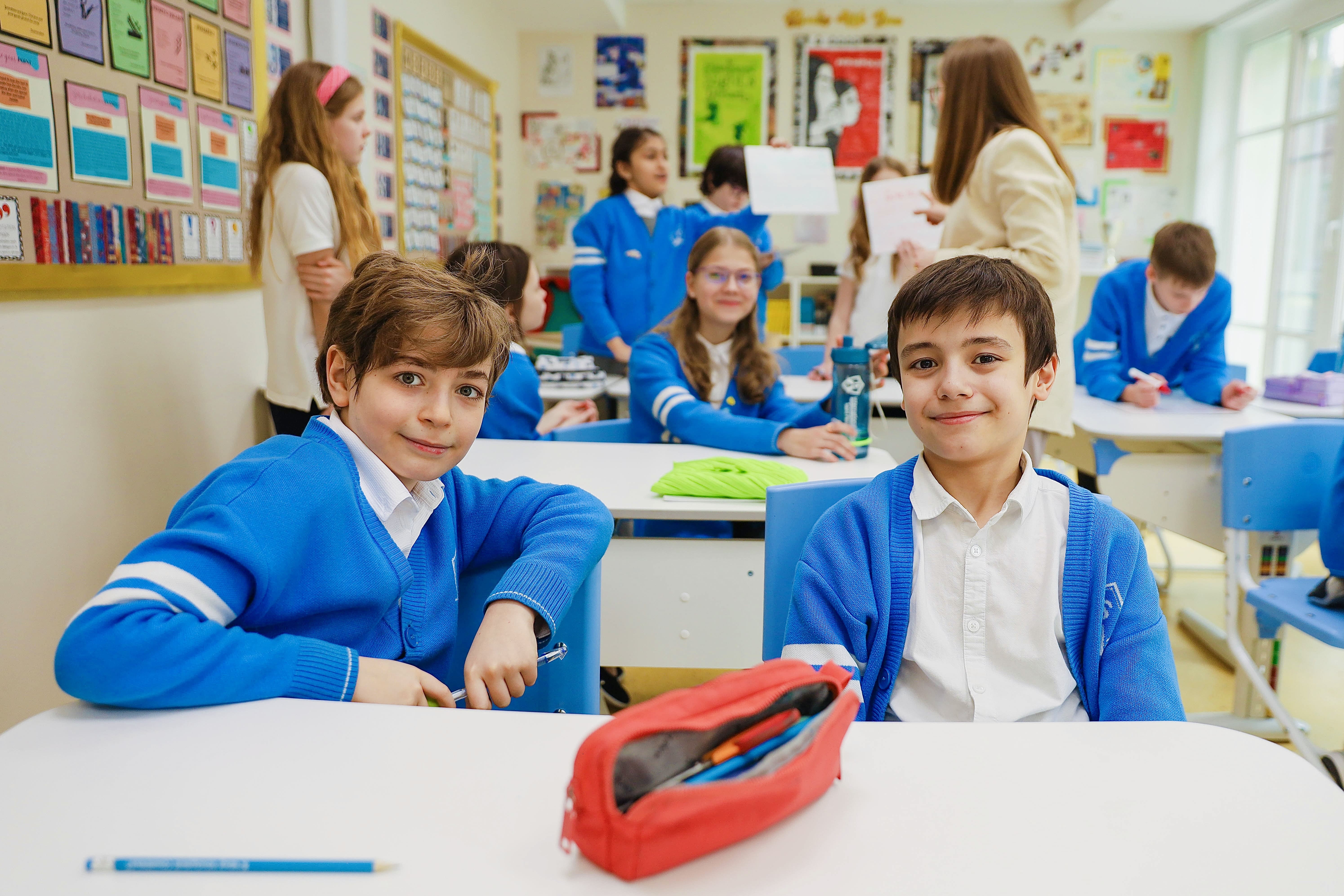 «Международная школа Санкт-Петербурга ISSPb», Санкт-Петербург, м. Чкаловская.