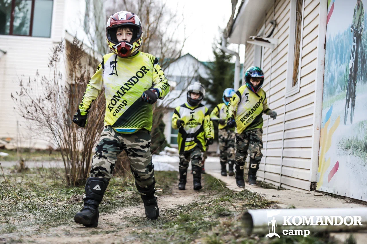 Komandor Camp. Зимний мото лагерь – спортивный лагерь, Калужская обл., Таруса. Путевки в детский лагерь на 2026 год, фото программы 3