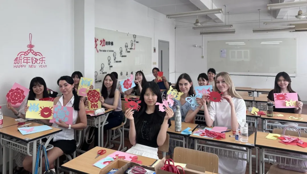 «Триумф. Летняя школа SISU в Шанхае», Китай, Шанхай – 3.